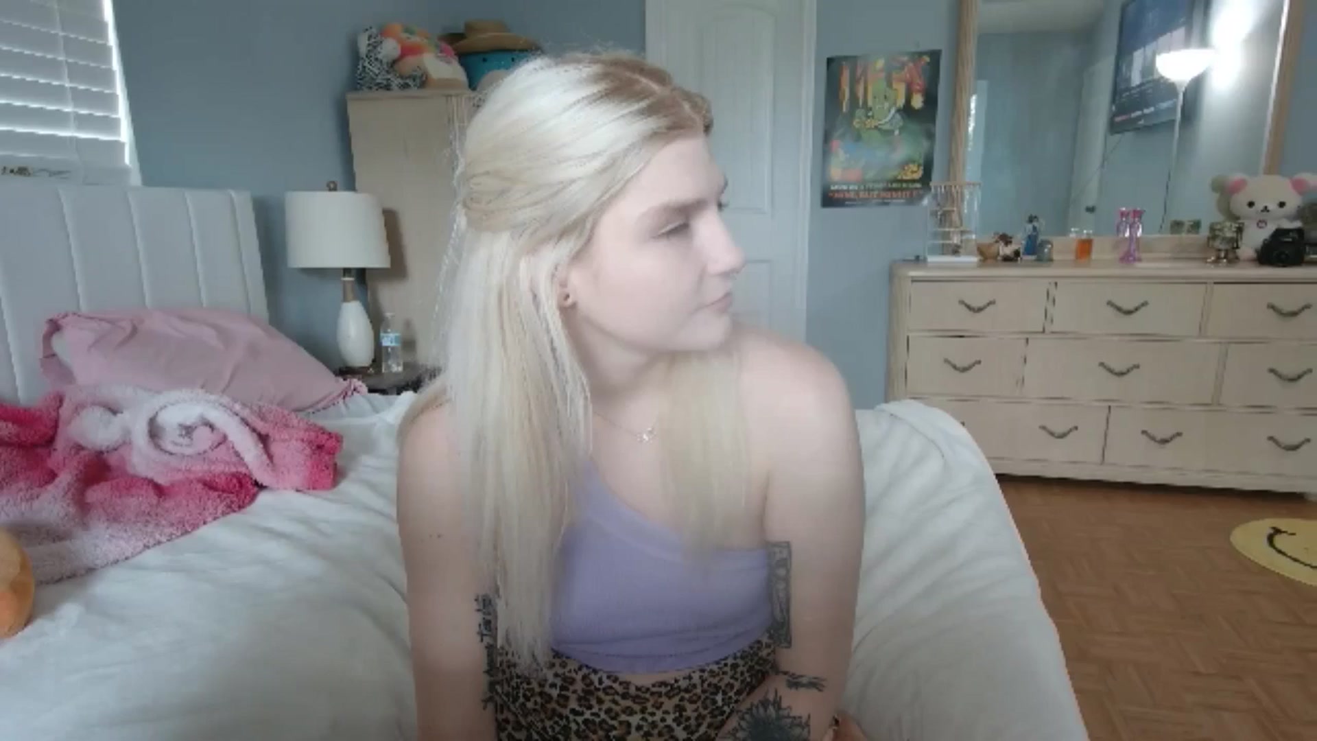 Gallery image thumbnail from DuckChan0's myfreecams stream on, 07/02/2024, 14:39 image 8 of 20