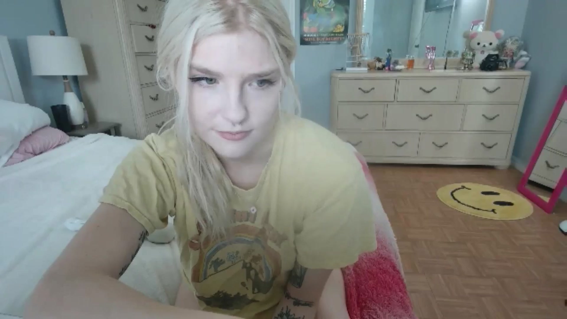 Gallery image thumbnail from DuckChan0's myfreecams stream on, 07/03/2024, 15:17 image 14 of 20