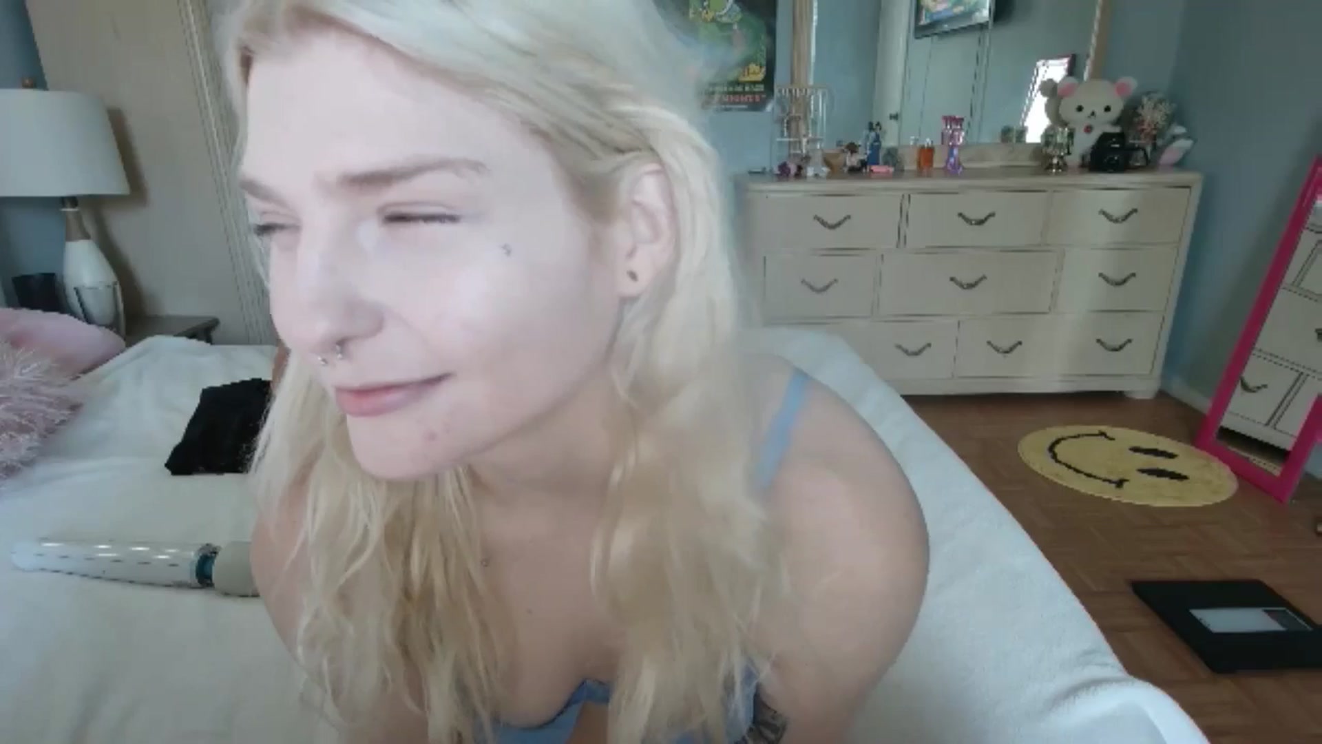 Gallery image thumbnail from DuckChan0's myfreecams stream on, 07/05/2024, 14:14 image 10 of 20