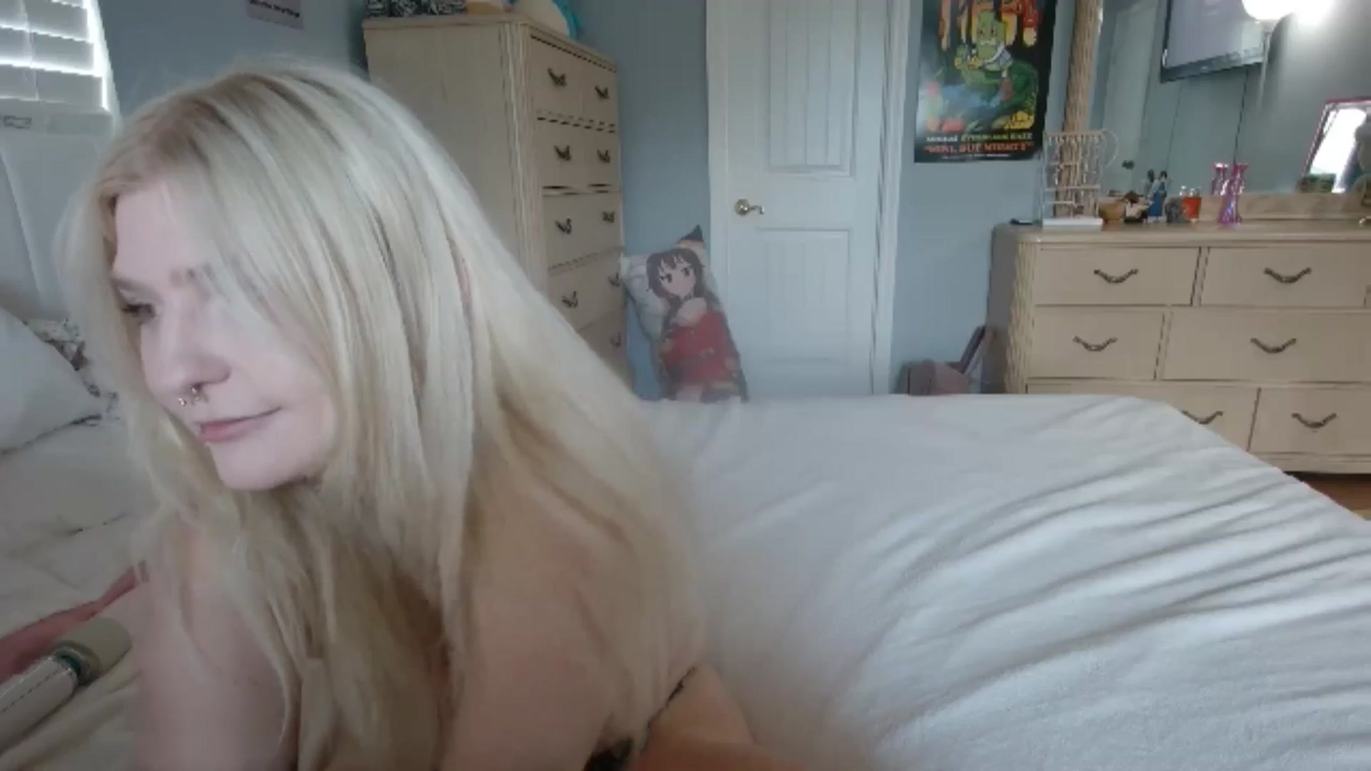 Gallery image thumbnail from DuckChan0's myfreecams stream on, 07/07/2024, 15:53 image 10 of 20