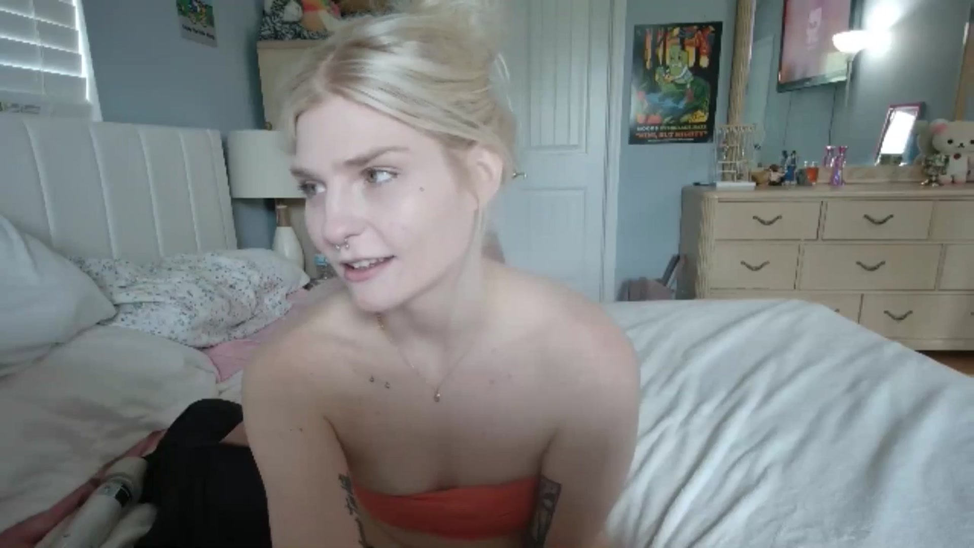 Gallery image thumbnail from DuckChan0's myfreecams stream on, 07/07/2024, 17:01 image 20 of 20