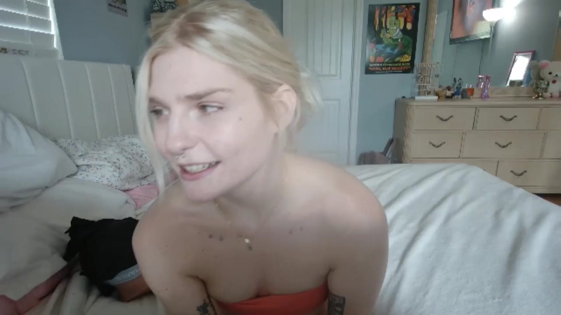Gallery image thumbnail from DuckChan0's myfreecams stream on, 07/07/2024, 17:19 image 12 of 20