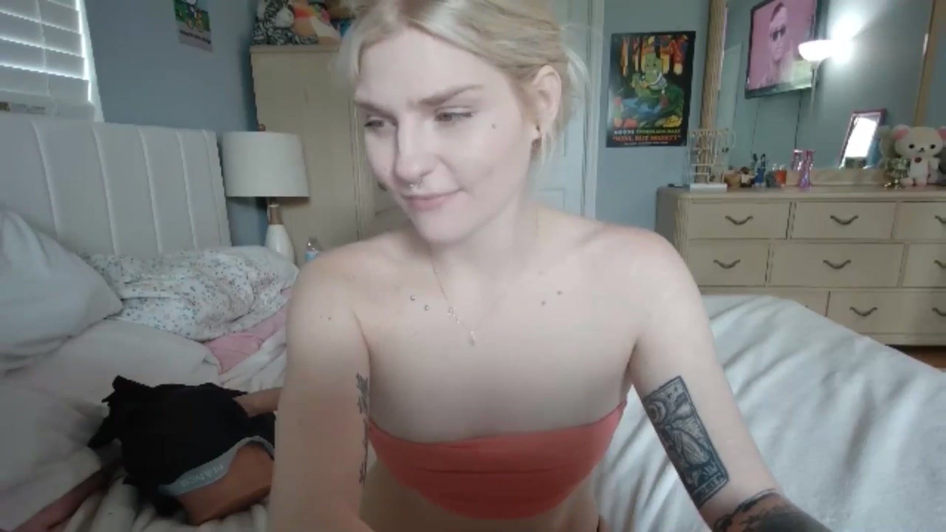 Gallery image thumbnail from DuckChan0's myfreecams stream on, 07/07/2024, 17:19 image 5 of 20