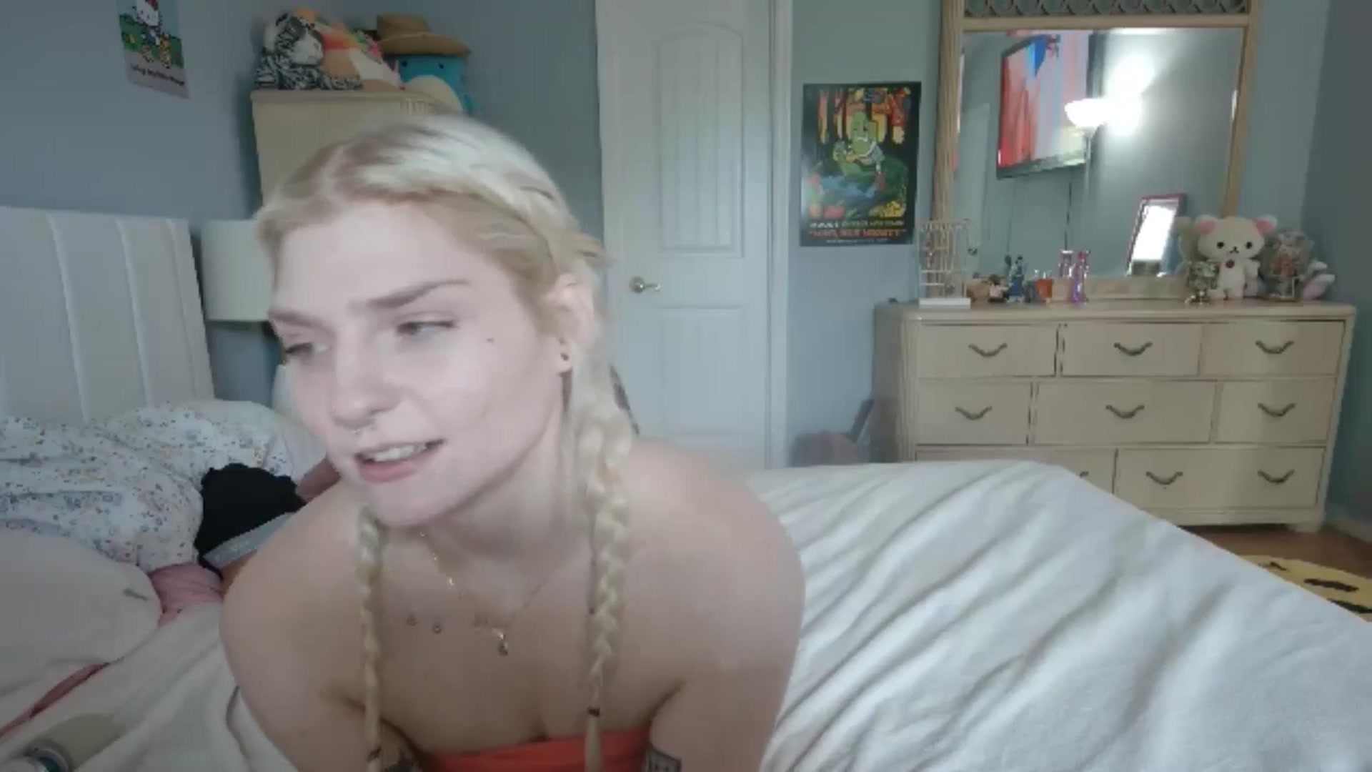 Gallery image thumbnail from DuckChan0's myfreecams stream on, 07/07/2024, 17:48 image 14 of 20