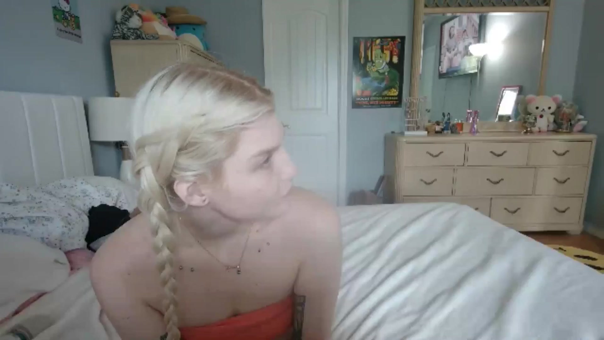 Gallery image thumbnail from DuckChan0's myfreecams stream on, 07/07/2024, 17:48 image 11 of 20