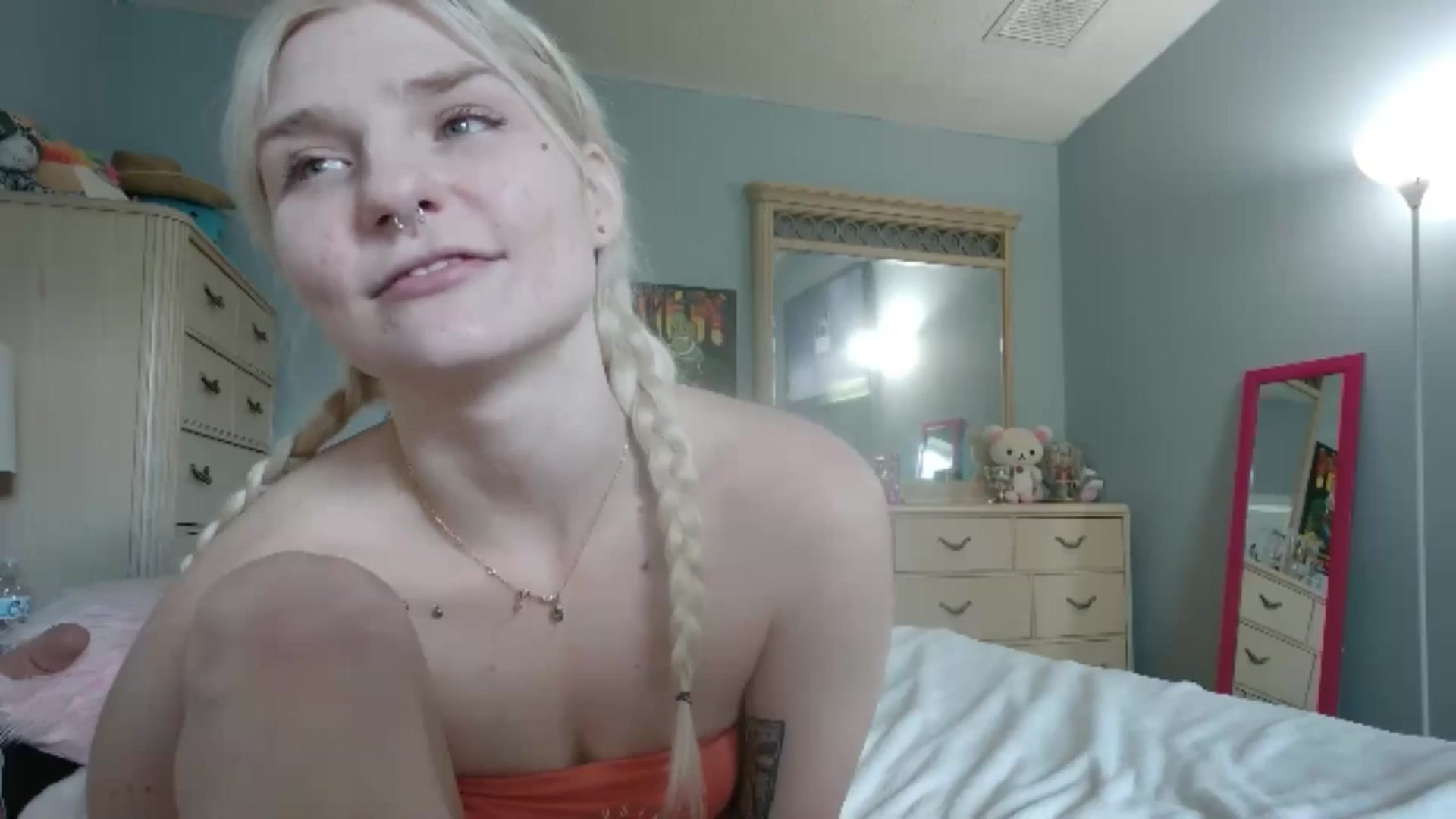 Gallery image thumbnail from DuckChan0's myfreecams stream on, 07/07/2024, 18:10 image 6 of 20
