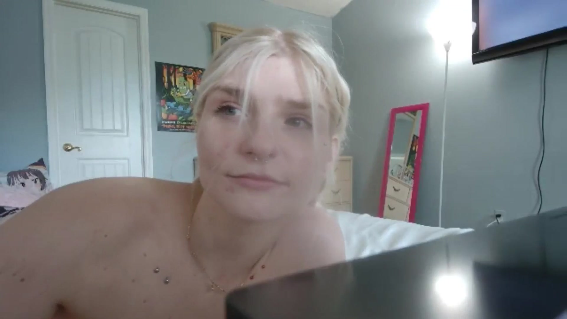 Gallery image thumbnail from DuckChan0's myfreecams stream on, 07/07/2024, 18:10 image 4 of 20