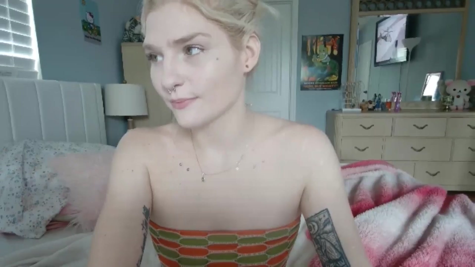 Gallery image thumbnail from DuckChan0's myfreecams stream on, 07/08/2024, 15:09 image 3 of 20