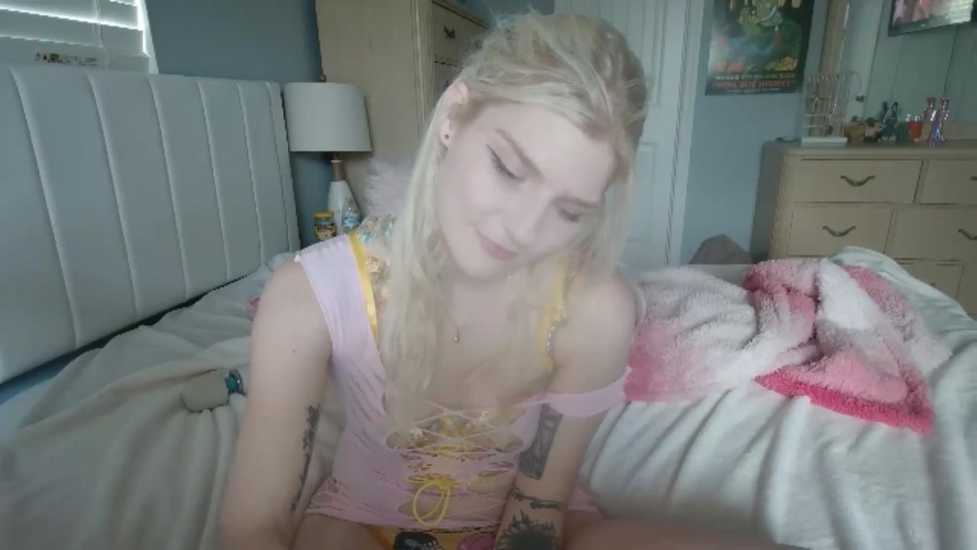 Gallery image thumbnail from DuckChan0's myfreecams stream on, 07/08/2024, 22:36 image 2 of 20
