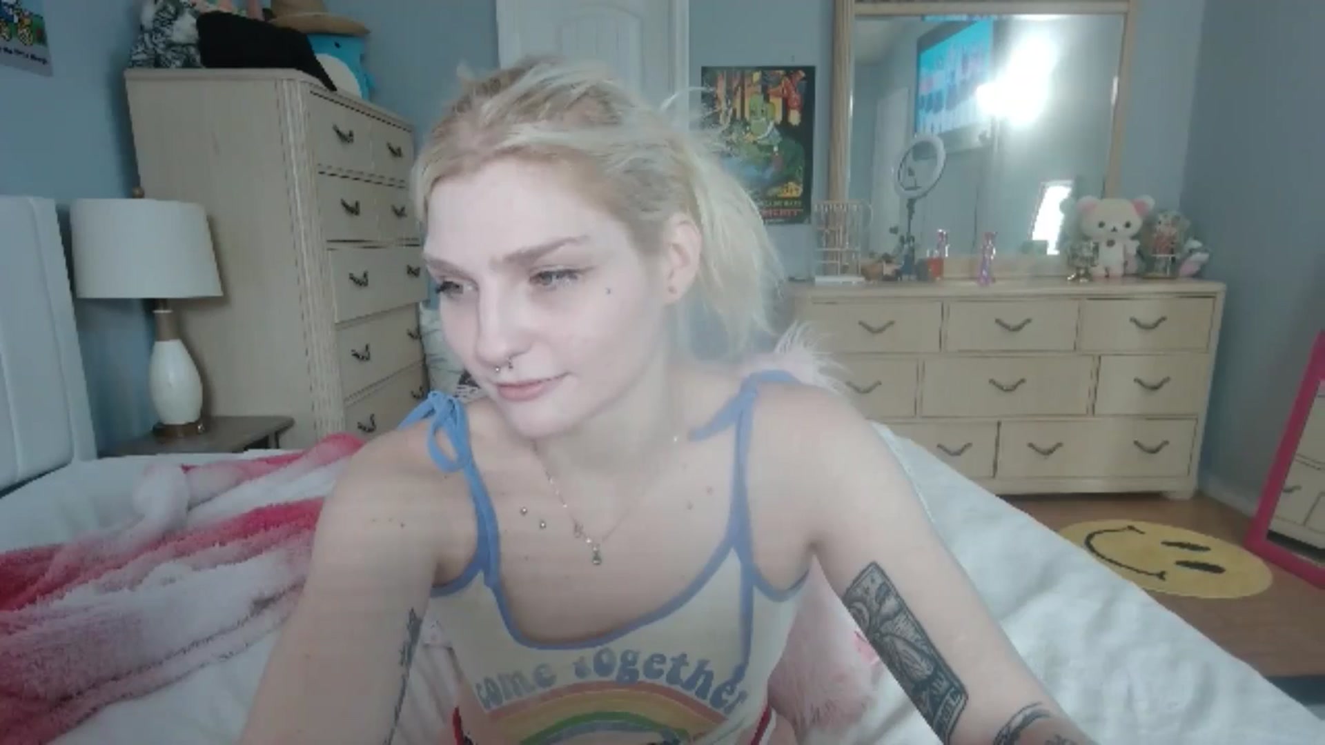 Gallery image thumbnail from DuckChan0's myfreecams stream on, 07/09/2024, 17:20 image 18 of 20