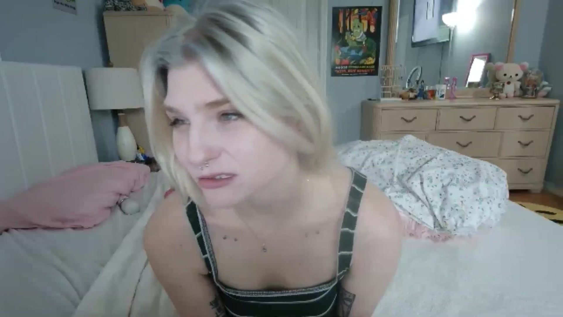 Gallery image thumbnail from DuckChan0's myfreecams stream on, 07/11/2024, 14:36 image 11 of 20