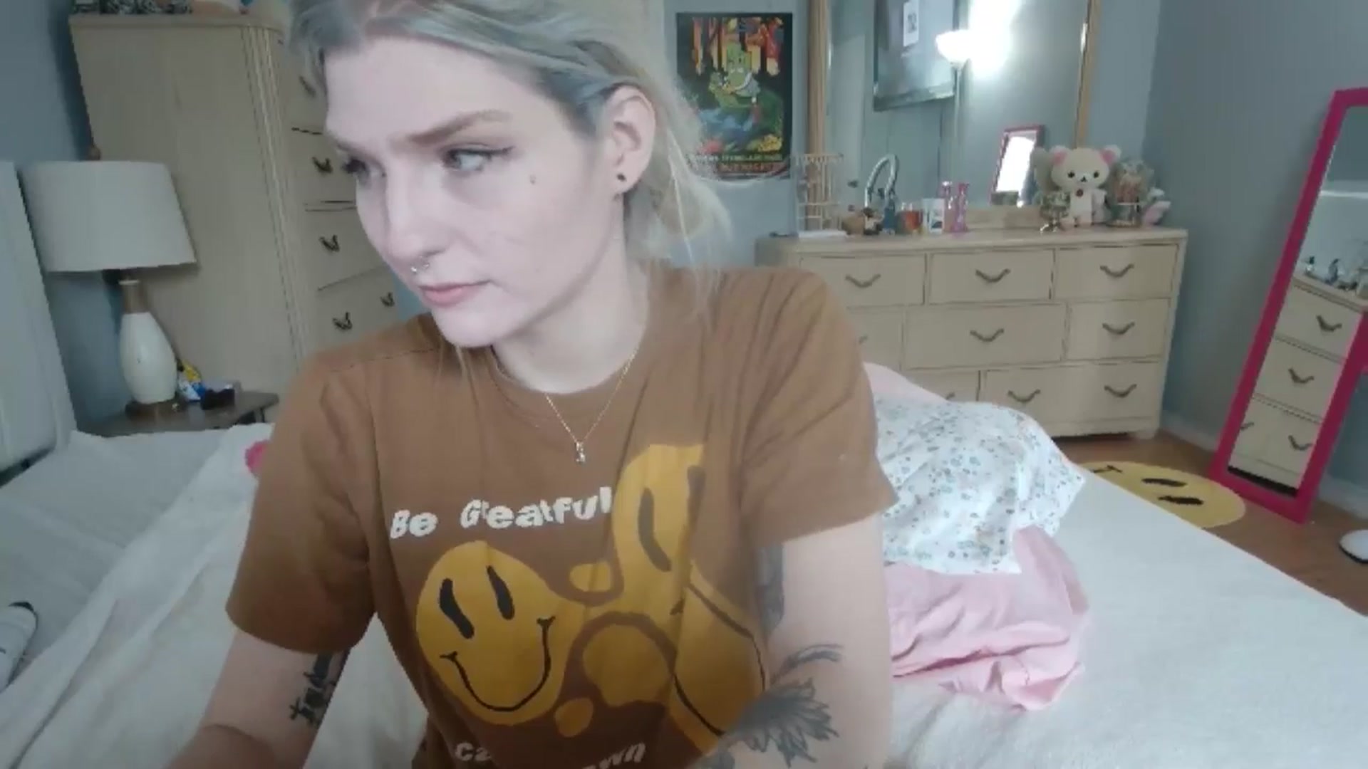 Gallery image thumbnail from DuckChan0's myfreecams stream on, 07/11/2024, 15:44 image 15 of 20