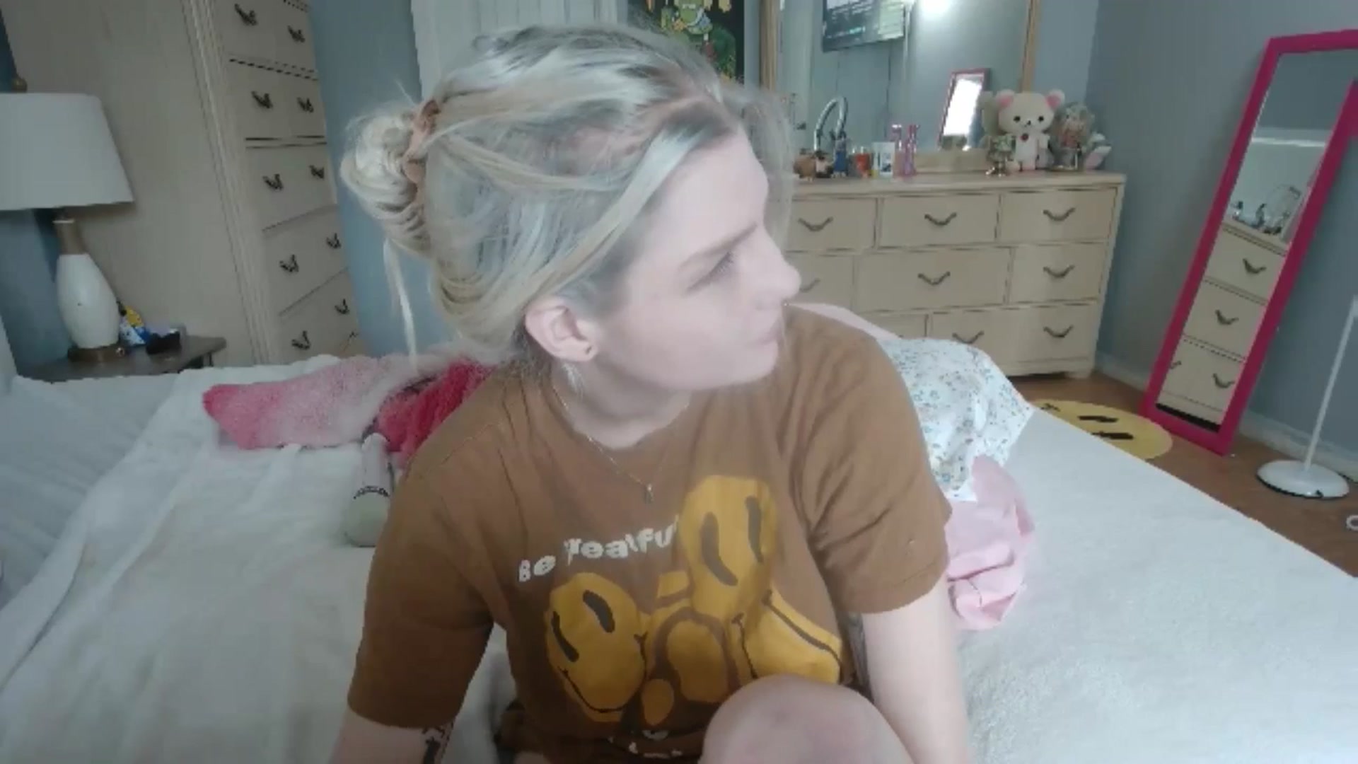 Gallery image thumbnail from DuckChan0's myfreecams stream on, 07/11/2024, 15:44 image 12 of 20