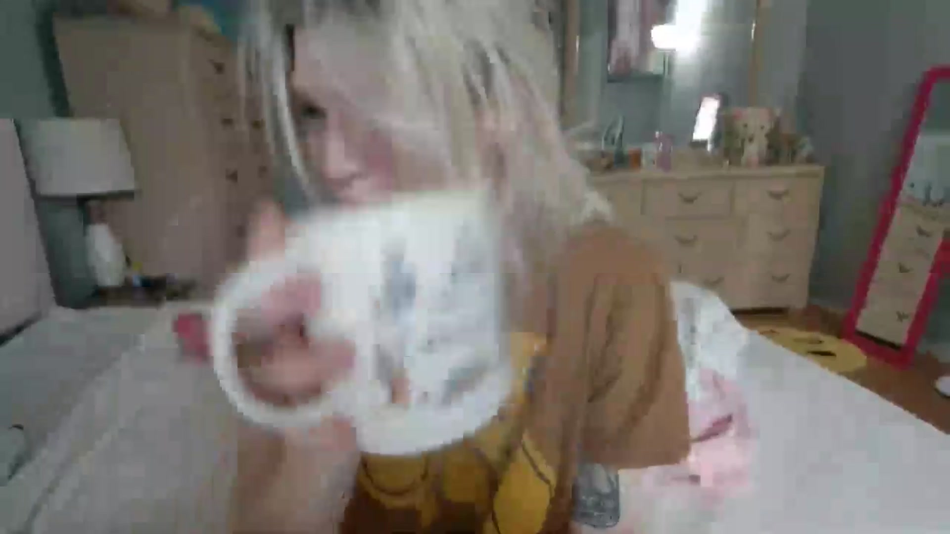 Gallery image thumbnail from DuckChan0's myfreecams stream on, 07/11/2024, 15:44 image 17 of 20