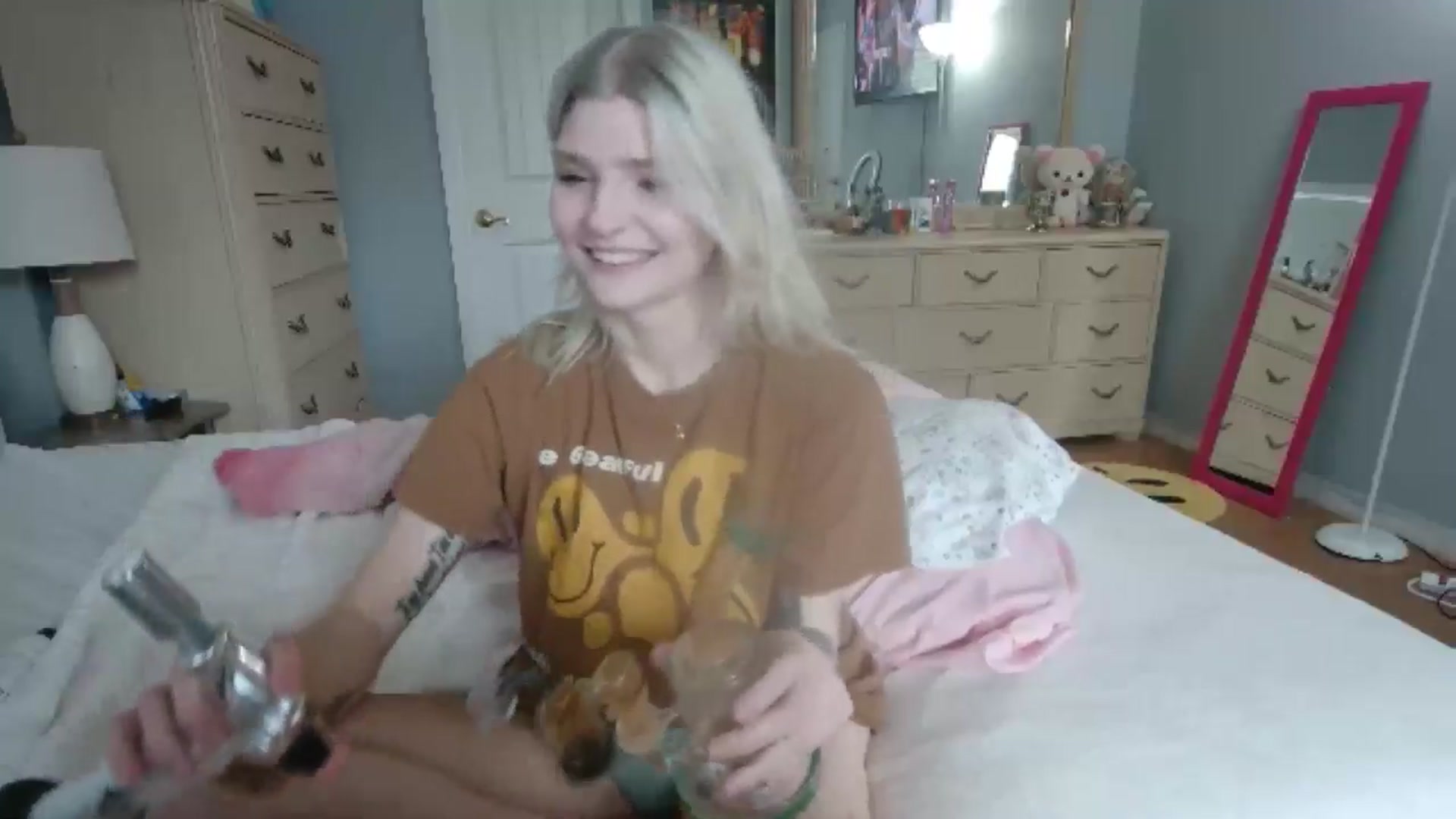 Gallery image thumbnail from DuckChan0's myfreecams stream on, 07/11/2024, 15:44 image 7 of 20