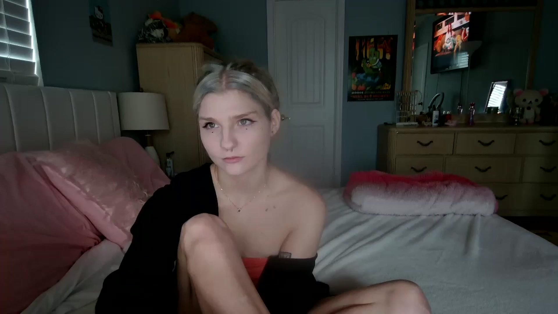 Gallery image thumbnail from DuckChan0's myfreecams stream on, 07/13/2024, 23:05 image 1 of 20