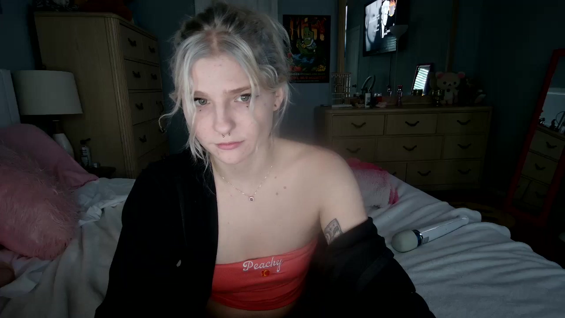 Gallery image thumbnail from DuckChan0's myfreecams stream on, 07/13/2024, 23:53 image 1 of 20