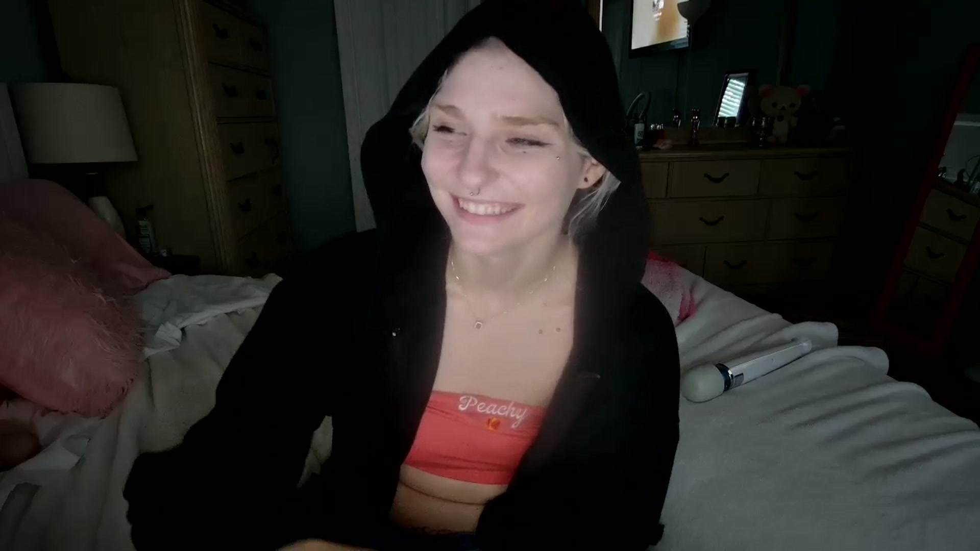 Gallery image thumbnail from DuckChan0's myfreecams stream on, 07/13/2024, 23:53 image 16 of 20