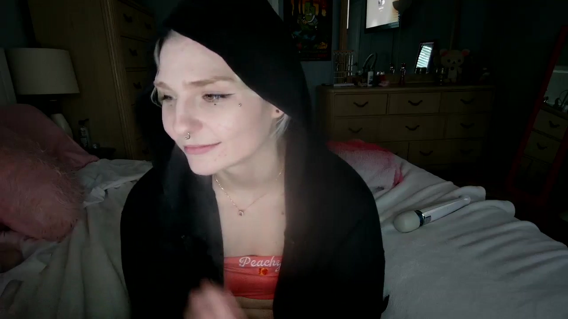 Gallery image thumbnail from DuckChan0's myfreecams stream on, 07/13/2024, 23:53 image 17 of 20