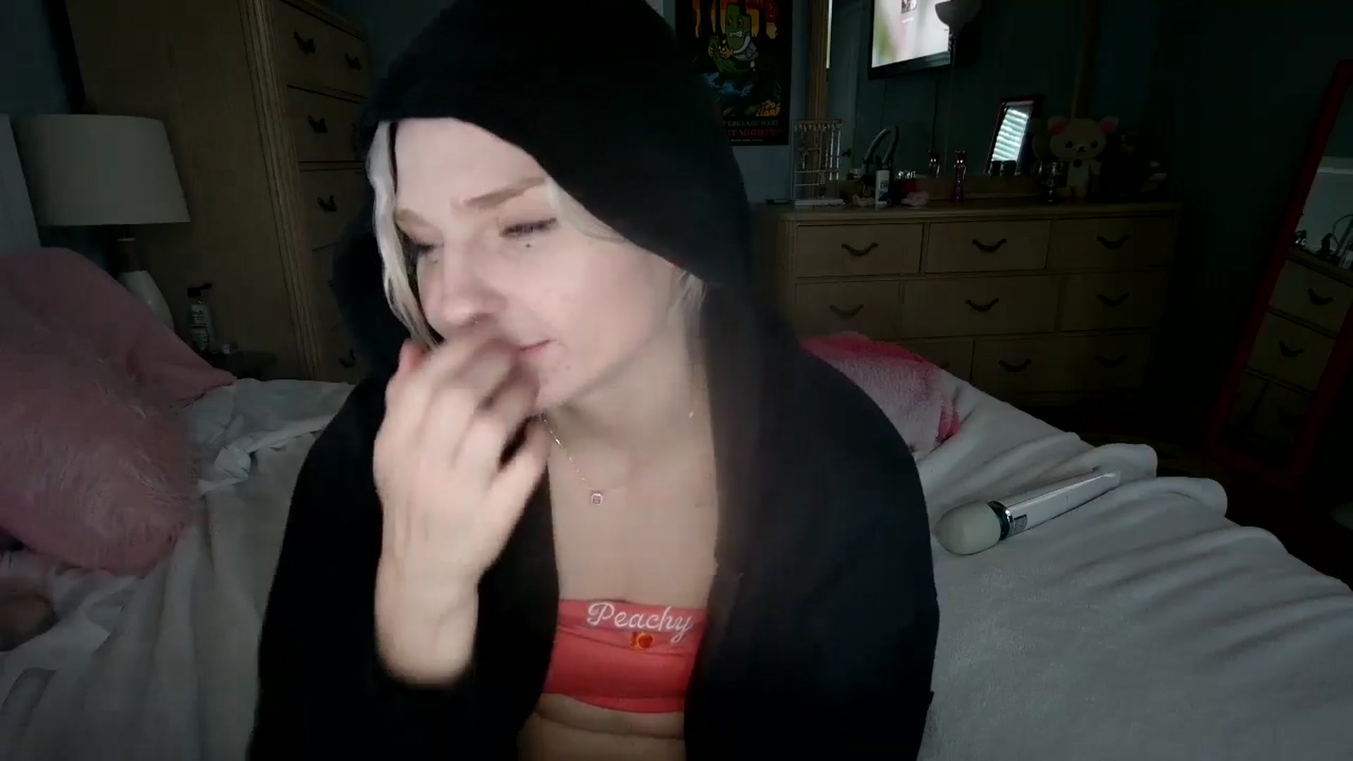 Gallery image thumbnail from DuckChan0's myfreecams stream on, 07/13/2024, 23:53 image 18 of 20