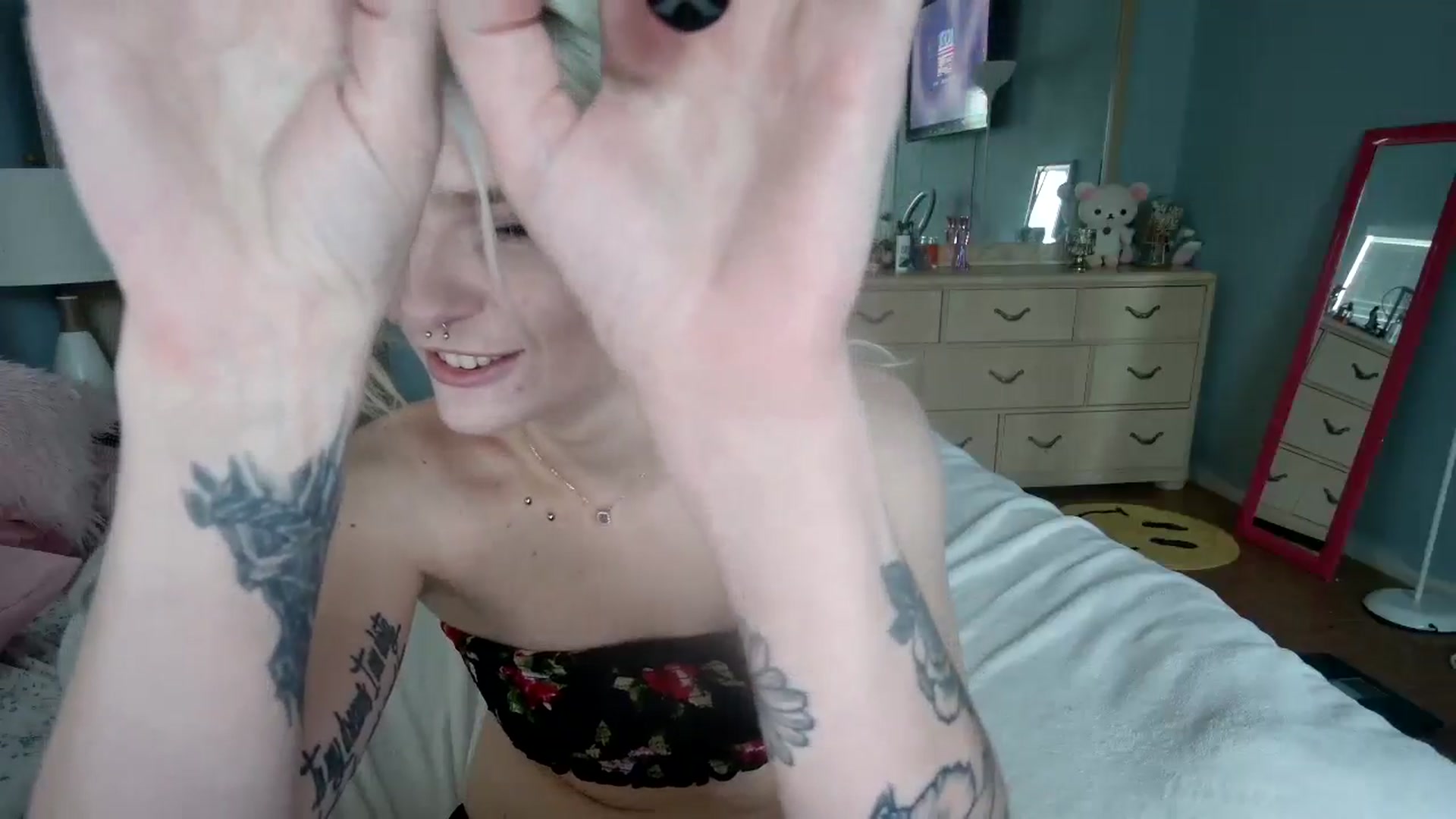 Gallery image thumbnail from DuckChan0's myfreecams stream on, 07/15/2024, 16:17 image 2 of 20