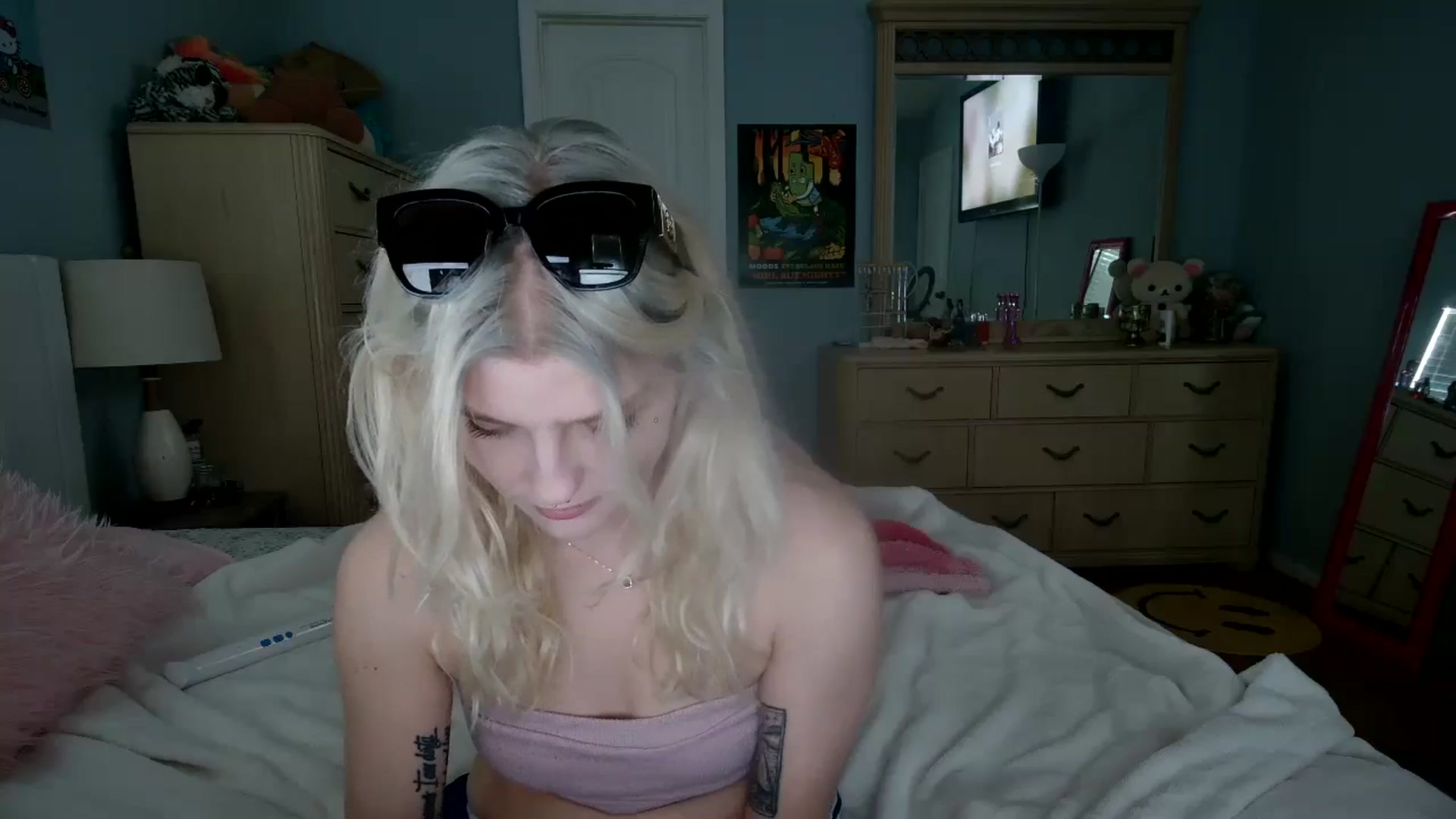Gallery image thumbnail from DuckChan0's myfreecams stream on, 07/16/2024, 14:54 image 2 of 20