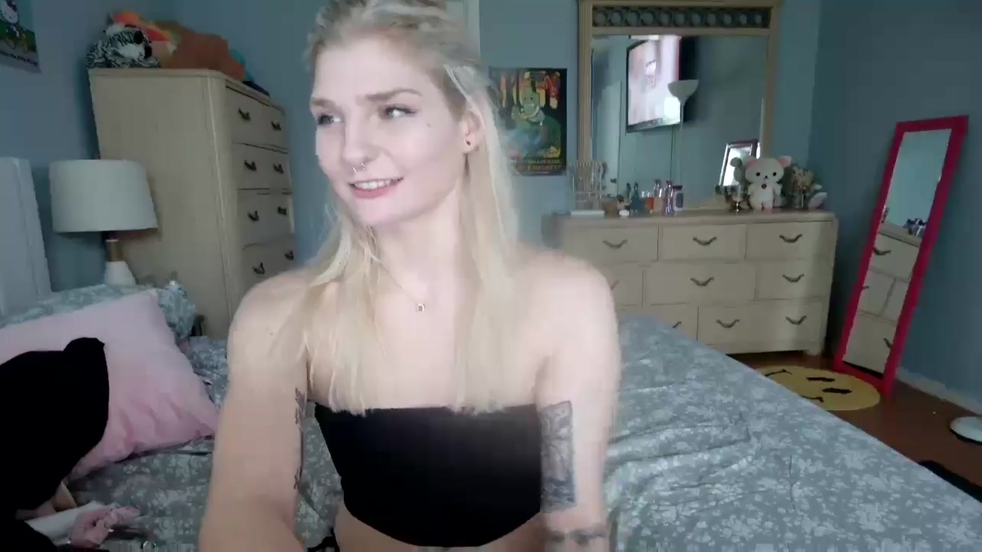 Gallery image thumbnail from DuckChan0's myfreecams stream on, 07/23/2024, 16:28 image 5 of 20