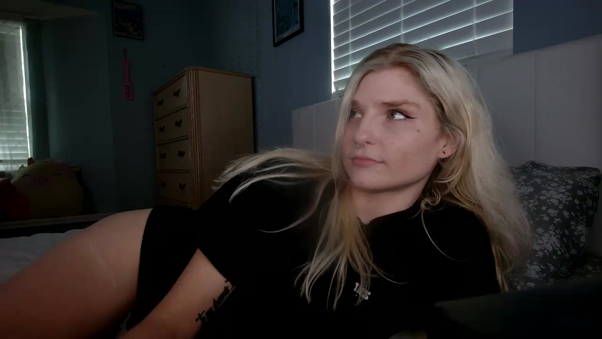 Gallery image thumbnail from DuckChan0's myfreecams stream on, 07/23/2024, 22:53 image 8 of 20