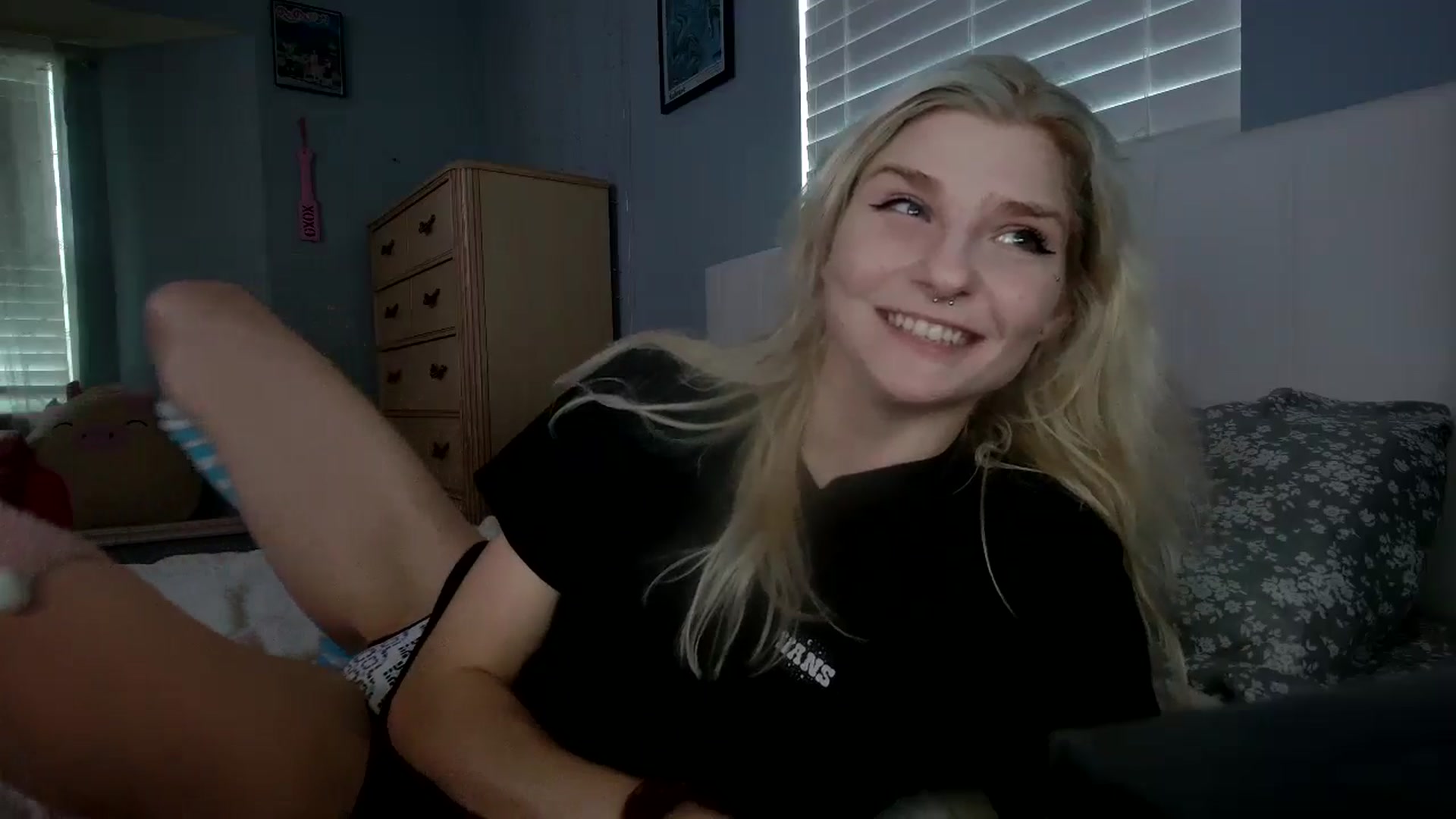 Gallery image thumbnail from DuckChan0's myfreecams stream on, 07/23/2024, 22:53 image 10 of 20