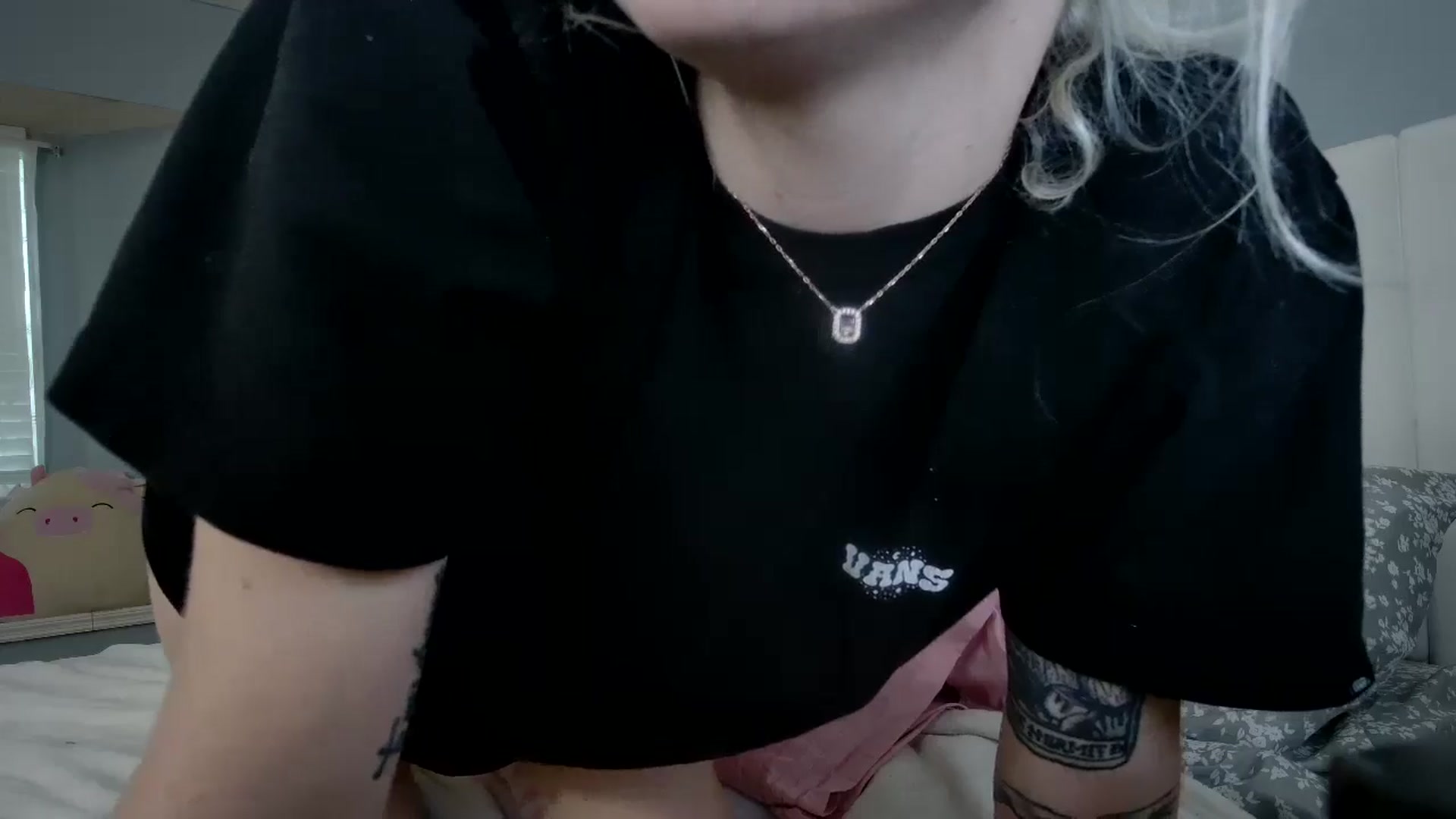 Gallery image thumbnail from DuckChan0's myfreecams stream on, 07/23/2024, 23:17 image 20 of 20
