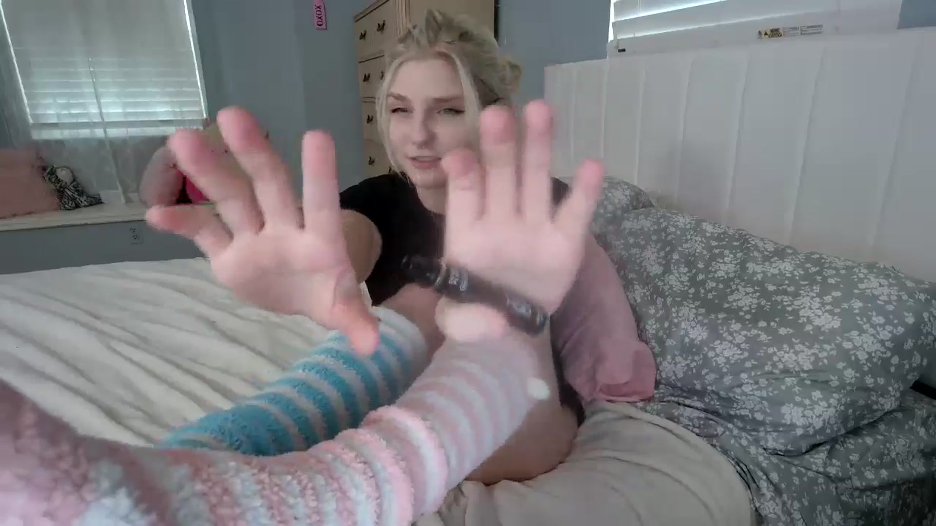 Gallery image thumbnail from DuckChan0's myfreecams stream on, 07/23/2024, 23:17 image 8 of 20