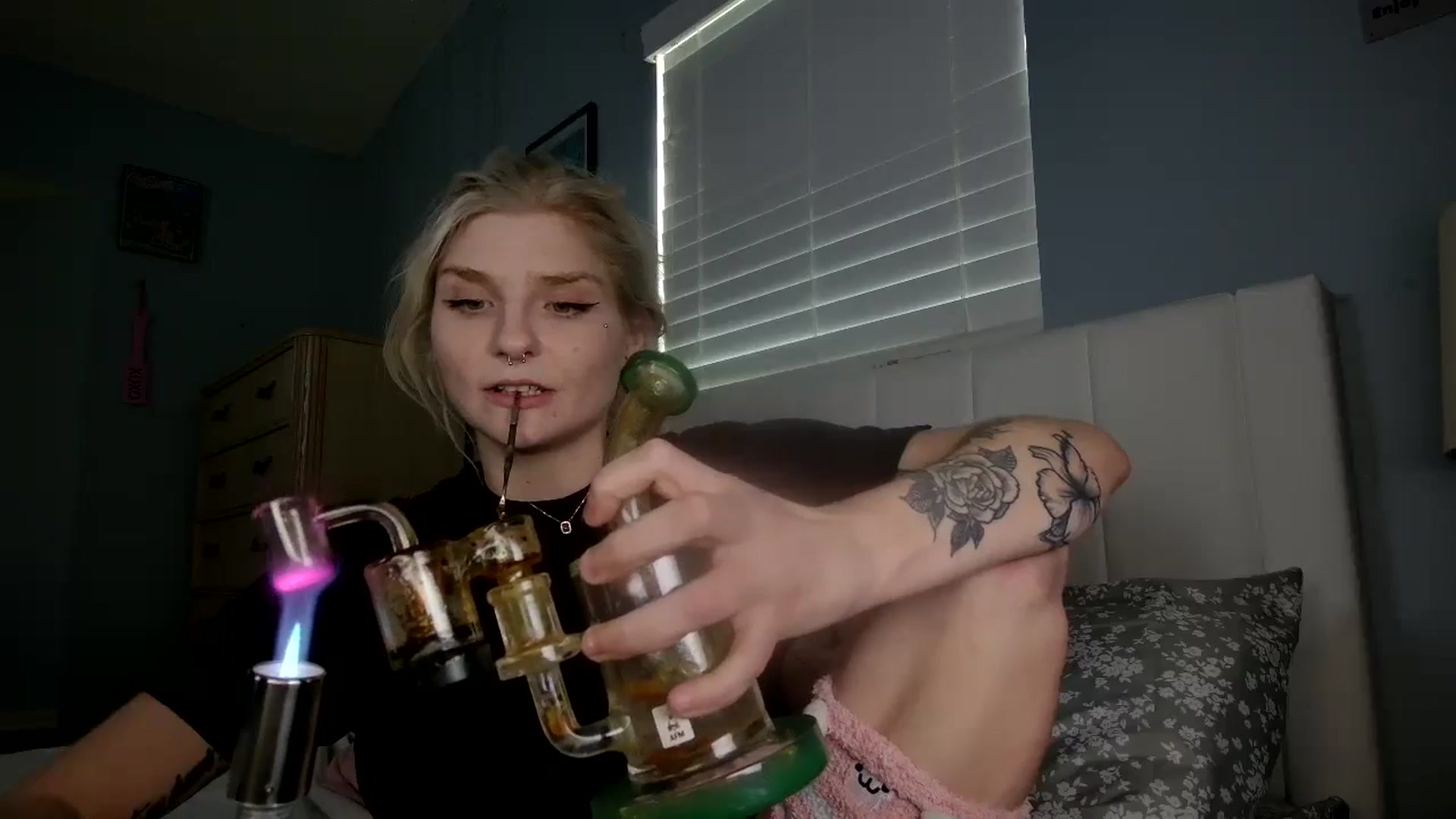 Gallery image thumbnail from DuckChan0's myfreecams stream on, 07/23/2024, 23:32 image 16 of 20