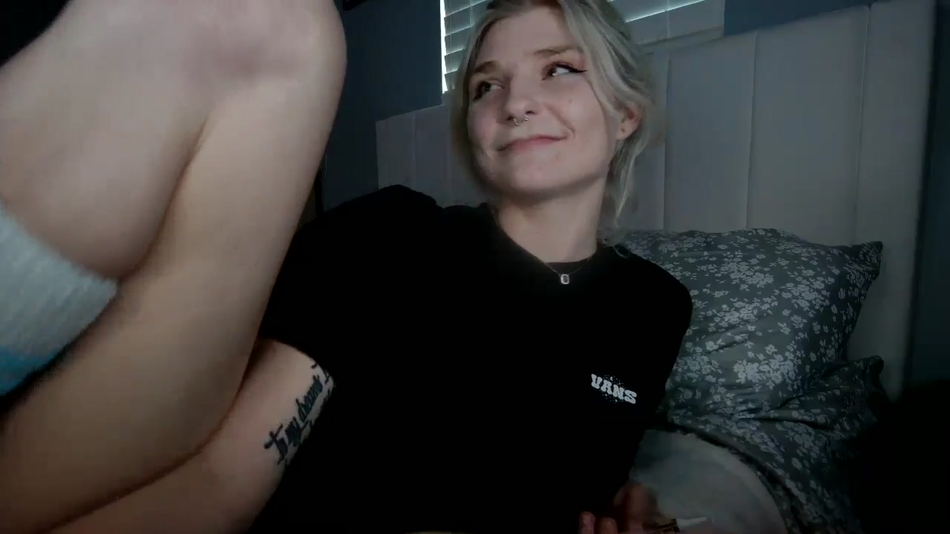 Gallery image thumbnail from DuckChan0's myfreecams stream on, 07/23/2024, 23:32 image 12 of 20