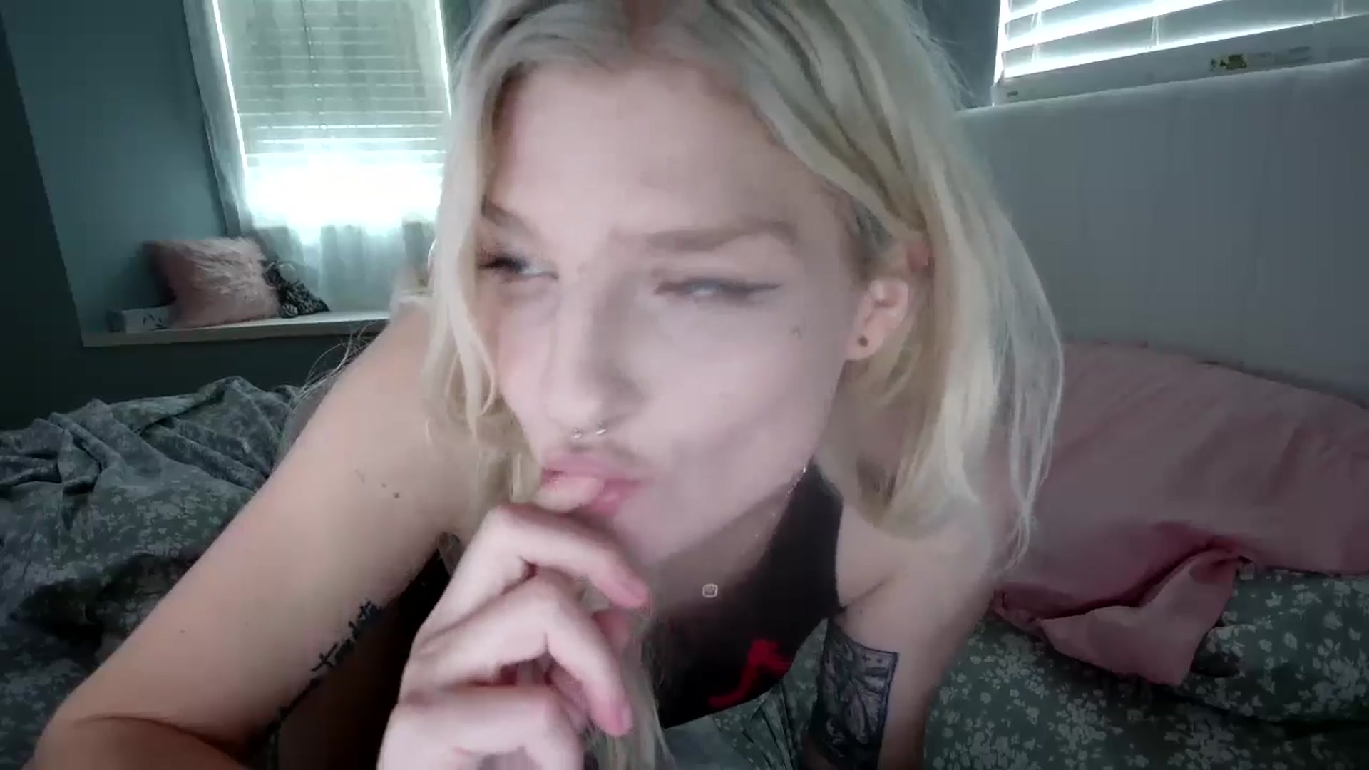 Gallery image thumbnail from DuckChan0's myfreecams stream on, 07/24/2024, 15:08 image 19 of 20