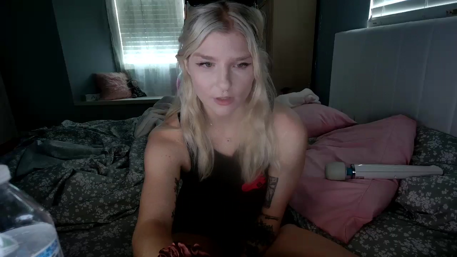Gallery image thumbnail from DuckChan0's myfreecams stream on, 07/24/2024, 15:08 image 6 of 20