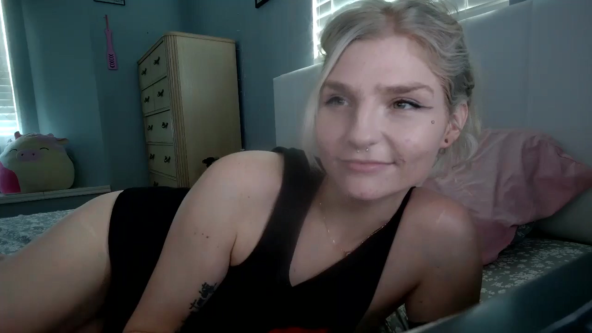 Gallery image thumbnail from DuckChan0's myfreecams stream on, 07/24/2024, 17:00 image 6 of 20