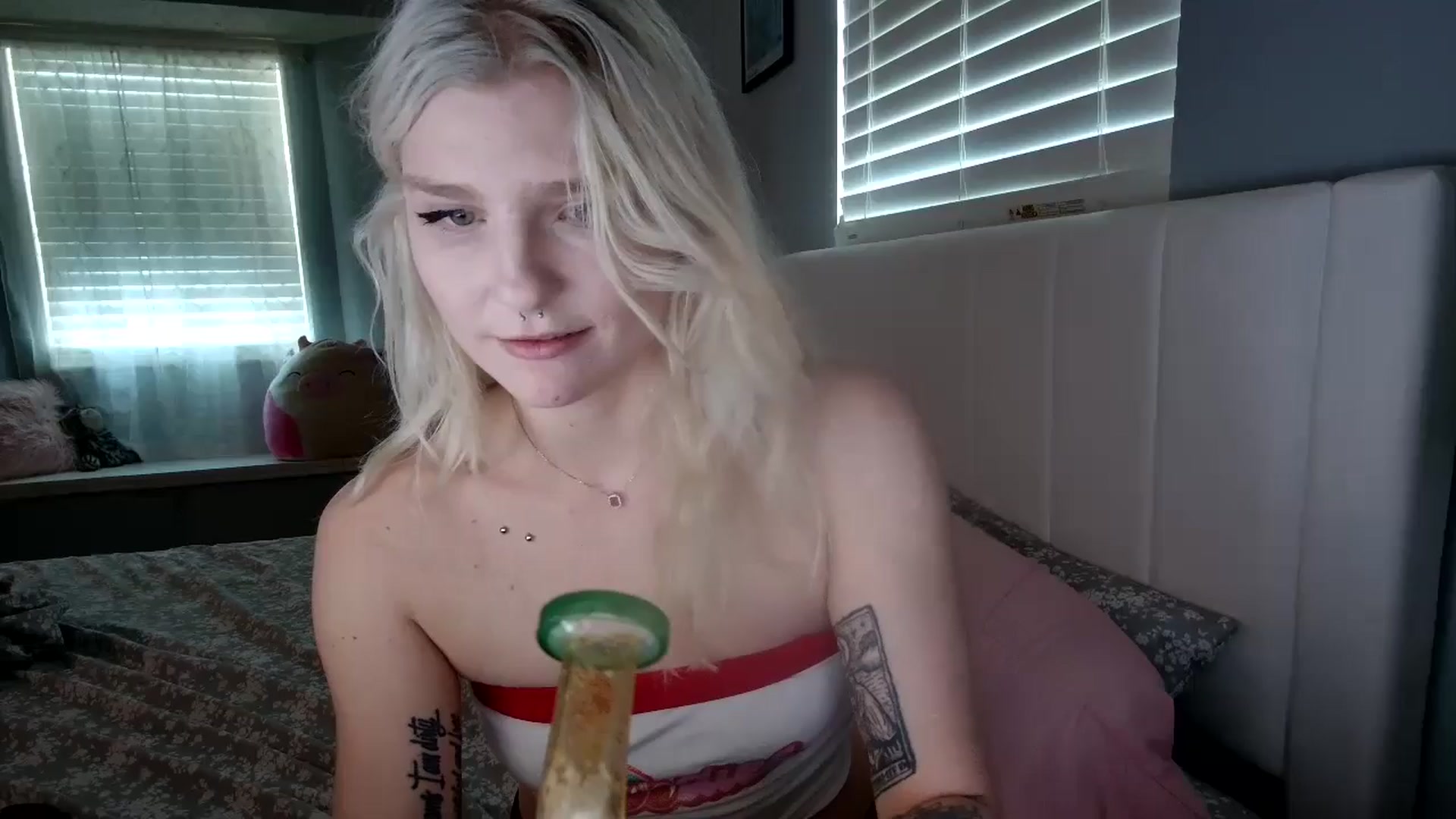Gallery image thumbnail from DuckChan0's myfreecams stream on, 07/24/2024, 17:50 image 3 of 20