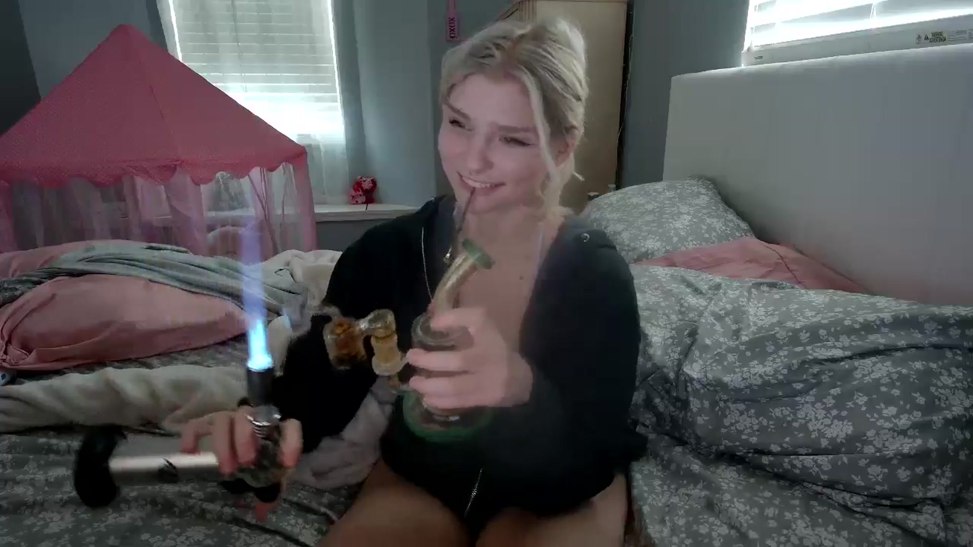 Gallery image thumbnail from DuckChan0's myfreecams stream on, 07/26/2024, 15:41 image 9 of 20