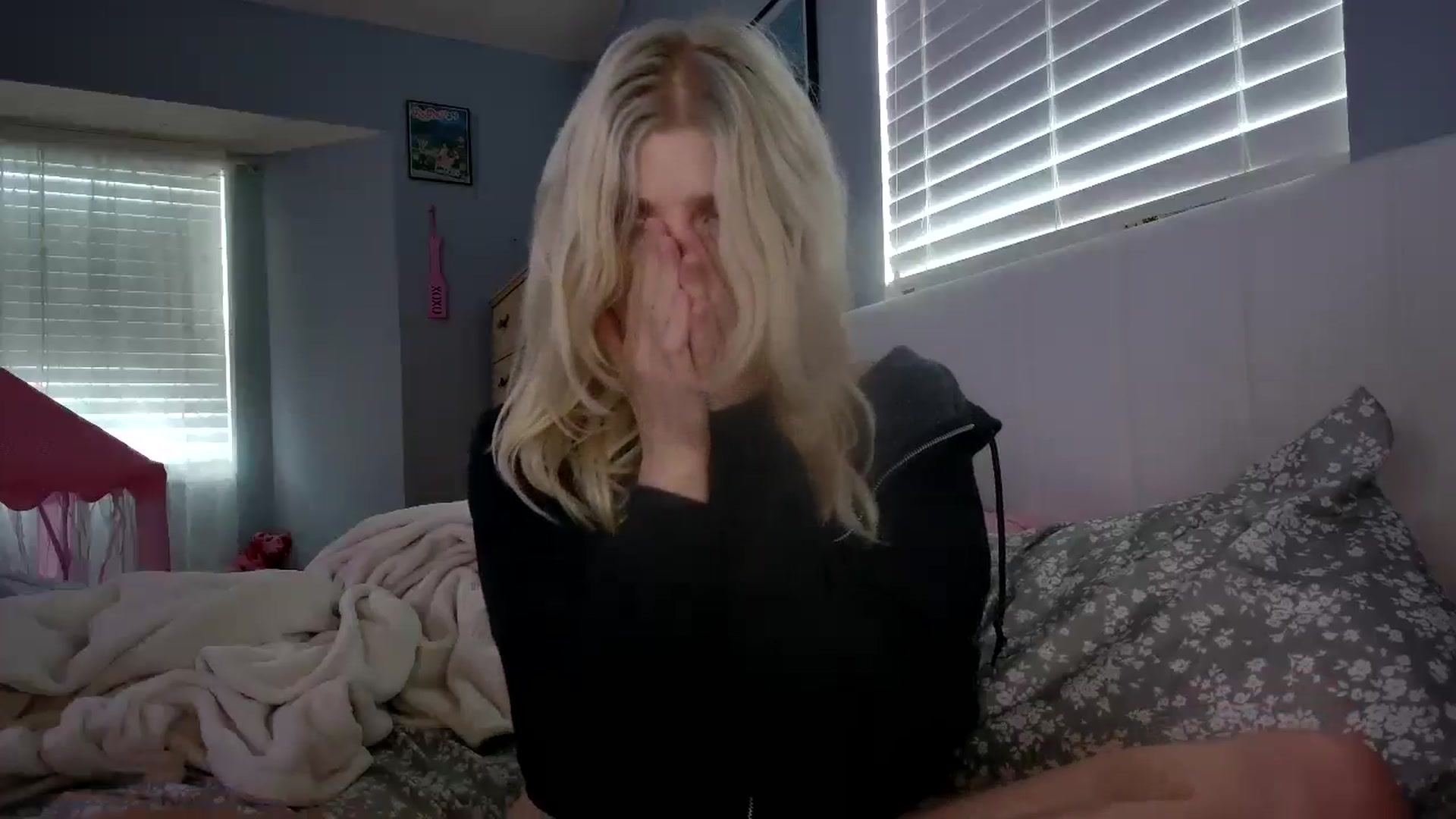 Gallery image thumbnail from DuckChan0's myfreecams stream on, 07/26/2024, 15:41 image 15 of 20