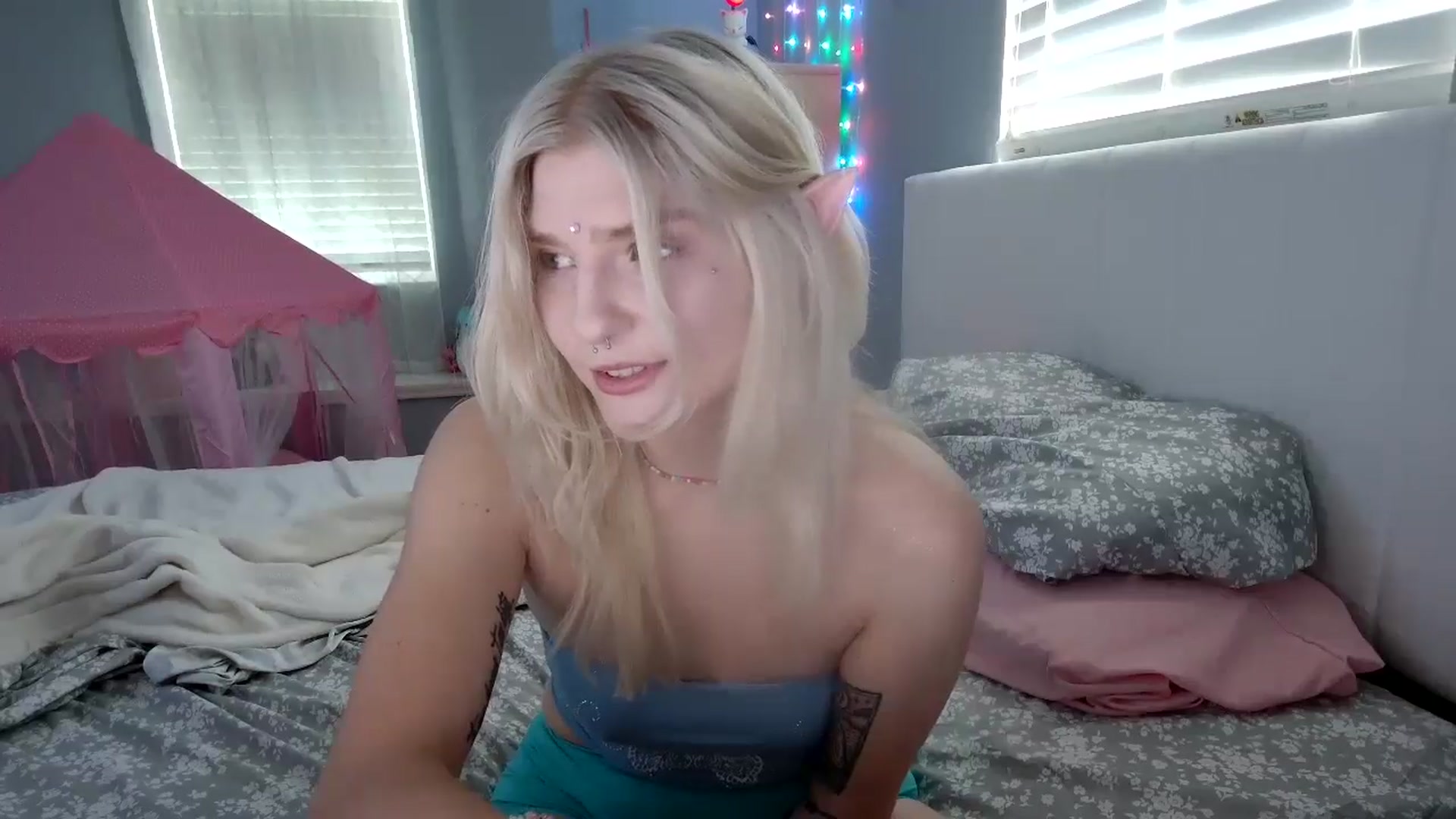 Gallery image thumbnail from DuckChan0's myfreecams stream on, 07/29/2024, 14:29 image 2 of 20