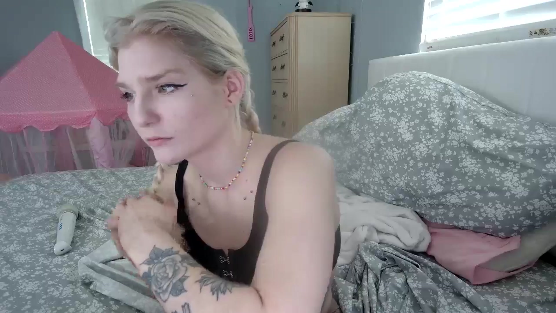 Gallery image thumbnail from DuckChan0's myfreecams stream on, 07/30/2024, 15:03 image 8 of 20
