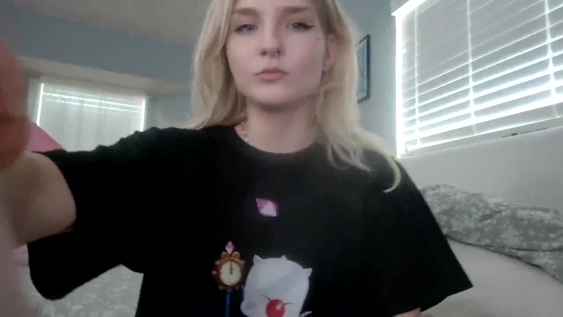 Gallery image thumbnail from DuckChan0's myfreecams stream on, 07/31/2024, 15:34 image 16 of 20