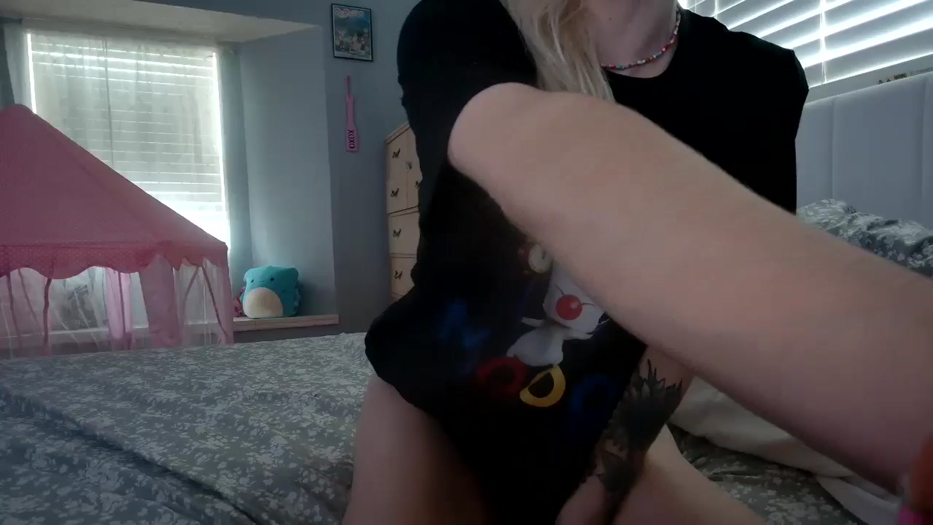 Gallery image thumbnail from DuckChan0's myfreecams stream on, 07/31/2024, 16:18 image 17 of 20