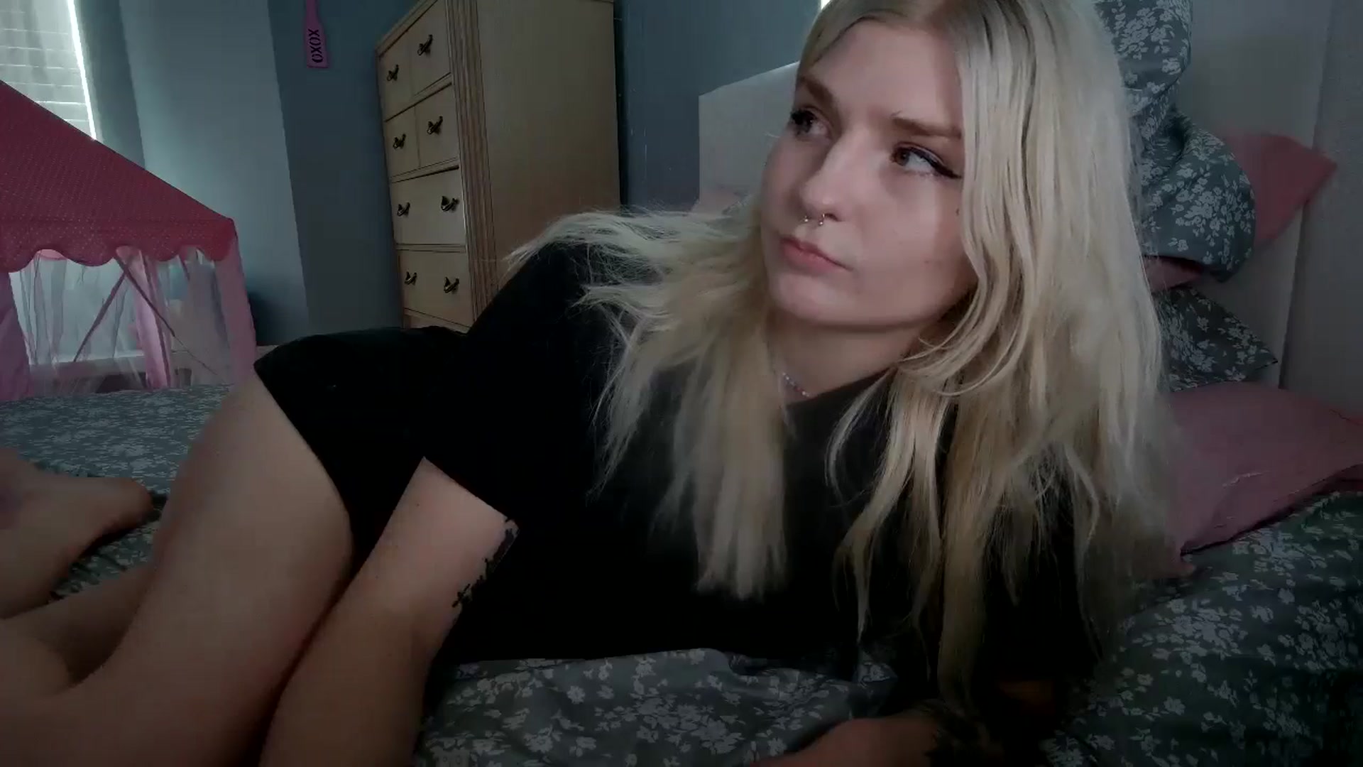 Gallery image thumbnail from DuckChan0's myfreecams stream on, 08/01/2024, 17:03 image 9 of 20