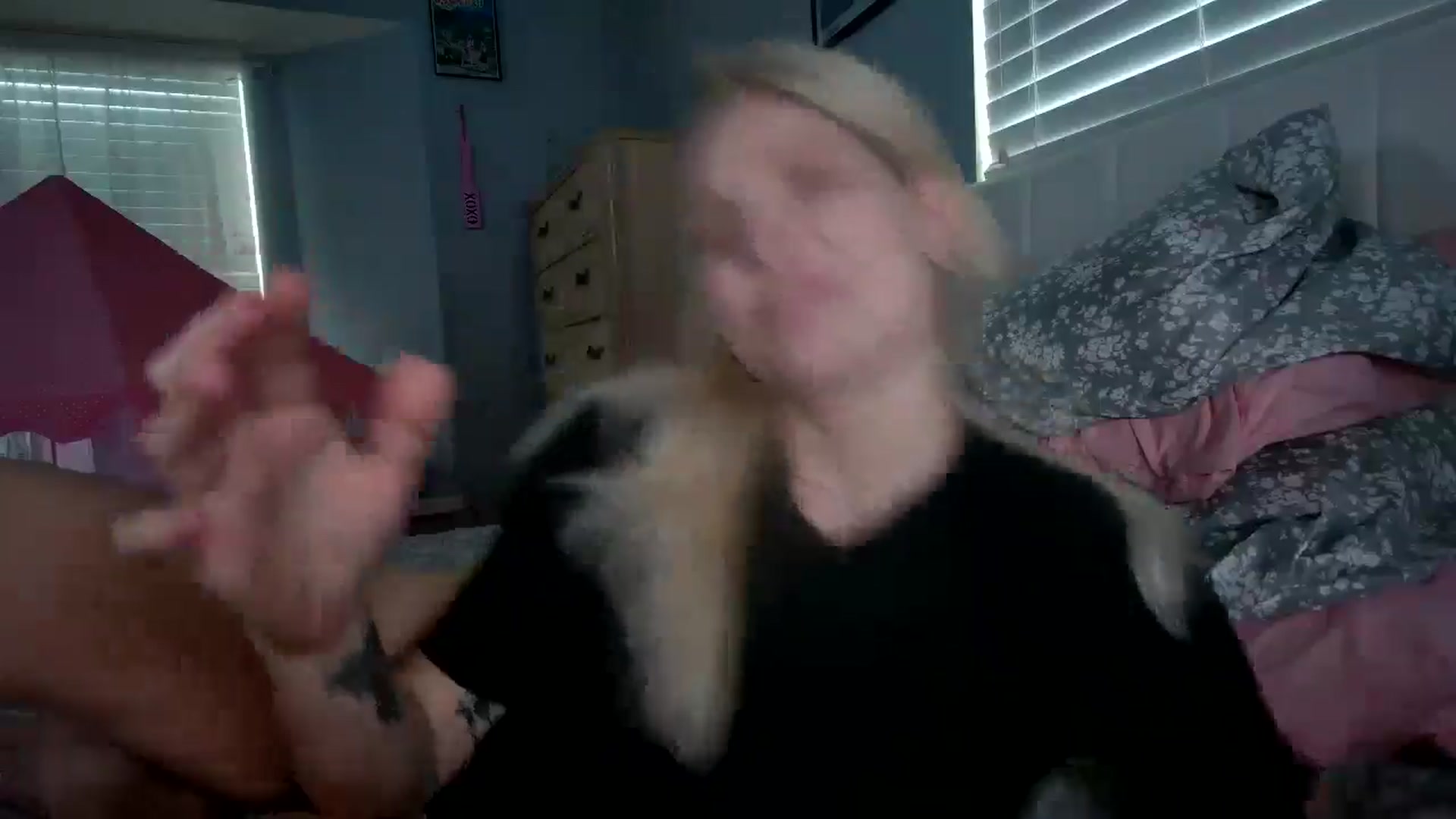 Gallery image thumbnail from DuckChan0's myfreecams stream on, 08/01/2024, 17:03 image 18 of 20