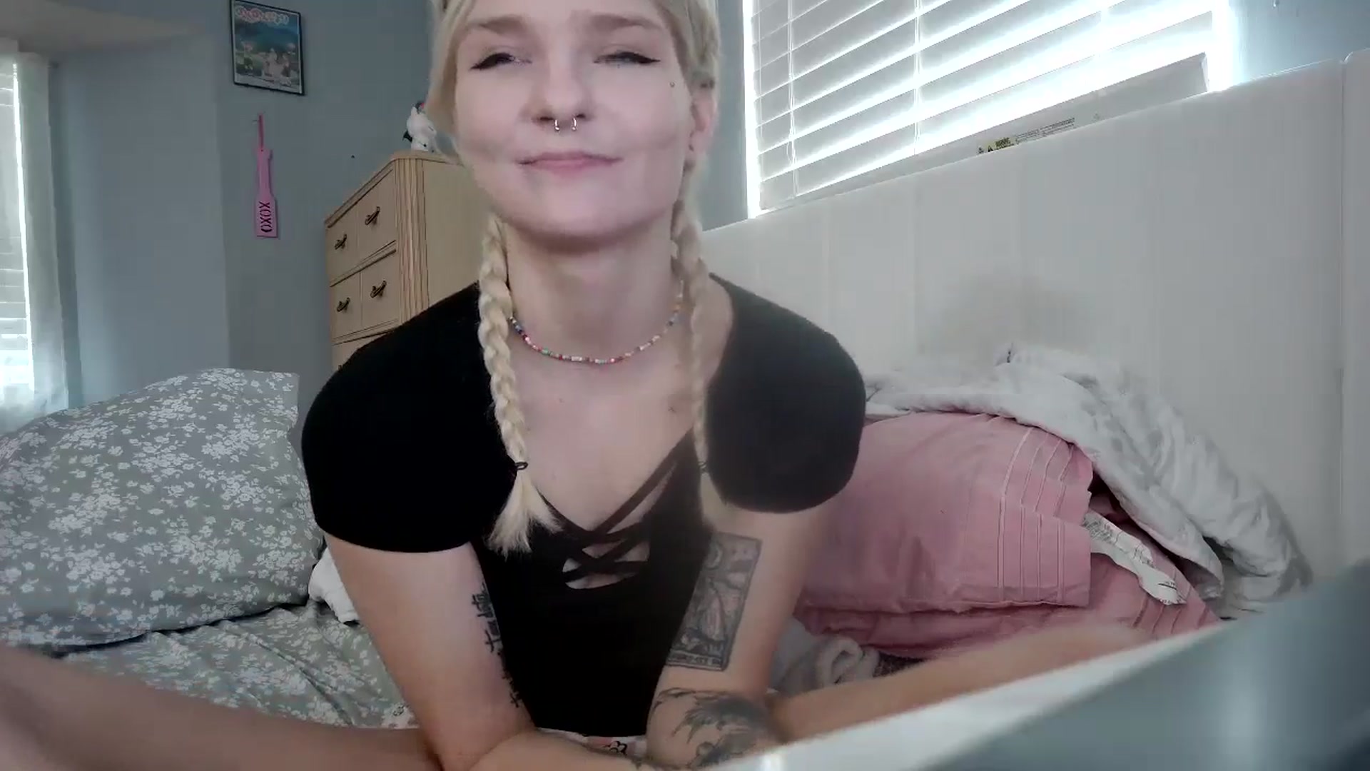 Gallery image thumbnail from DuckChan0's myfreecams stream on, 08/05/2024, 14:41 image 10 of 20