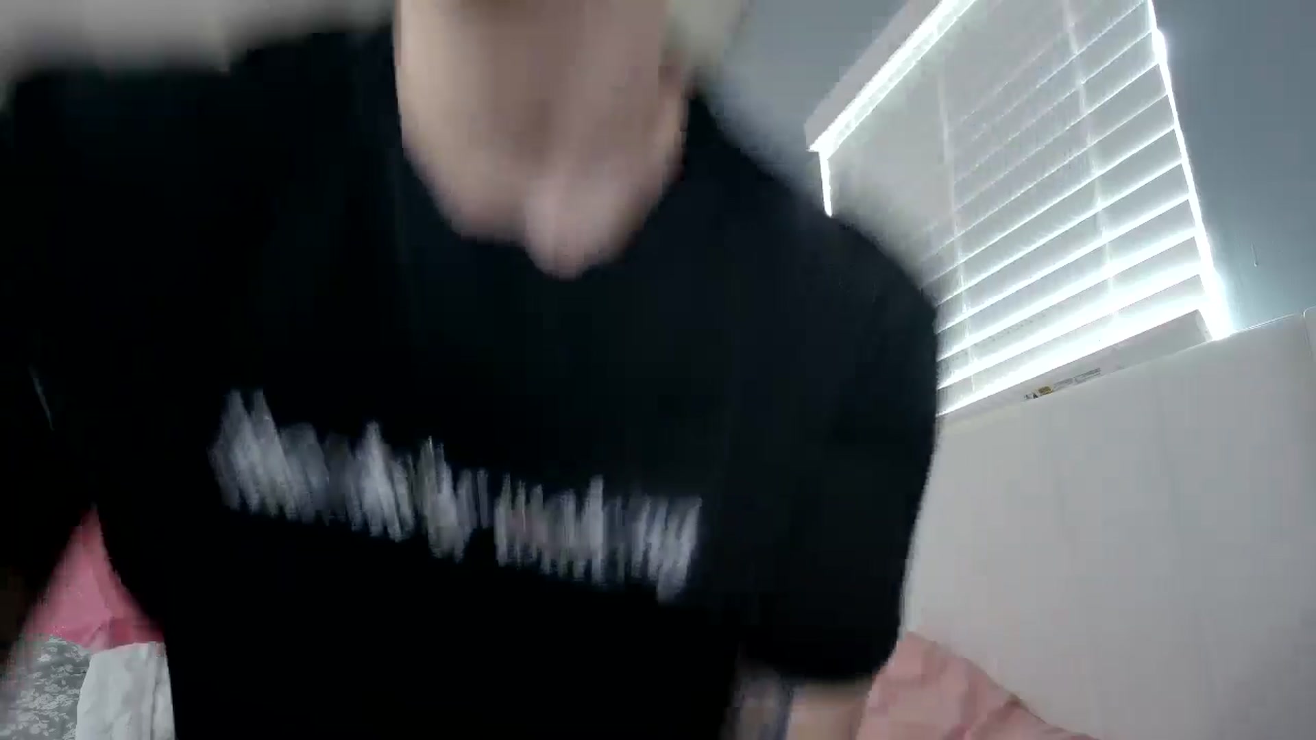 Gallery image thumbnail from DuckChan0's myfreecams stream on, 08/07/2024, 13:40 image 10 of 20