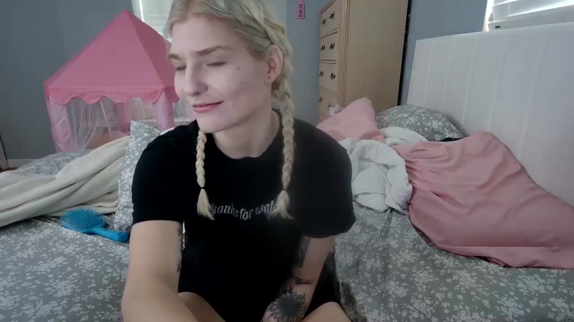 Gallery image thumbnail from DuckChan0's myfreecams stream on, 08/07/2024, 14:33 image 1 of 20