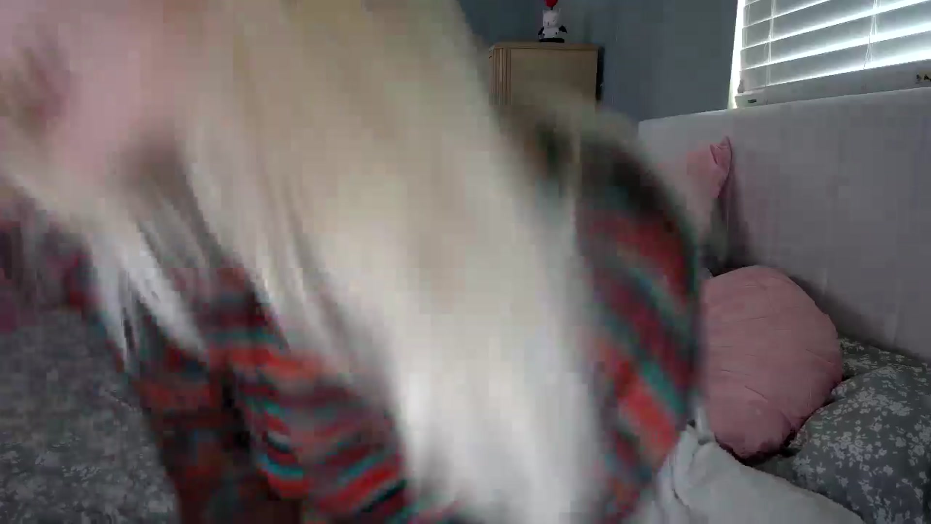 Gallery image thumbnail from DuckChan0's myfreecams stream on, 08/08/2024, 19:12 image 4 of 20
