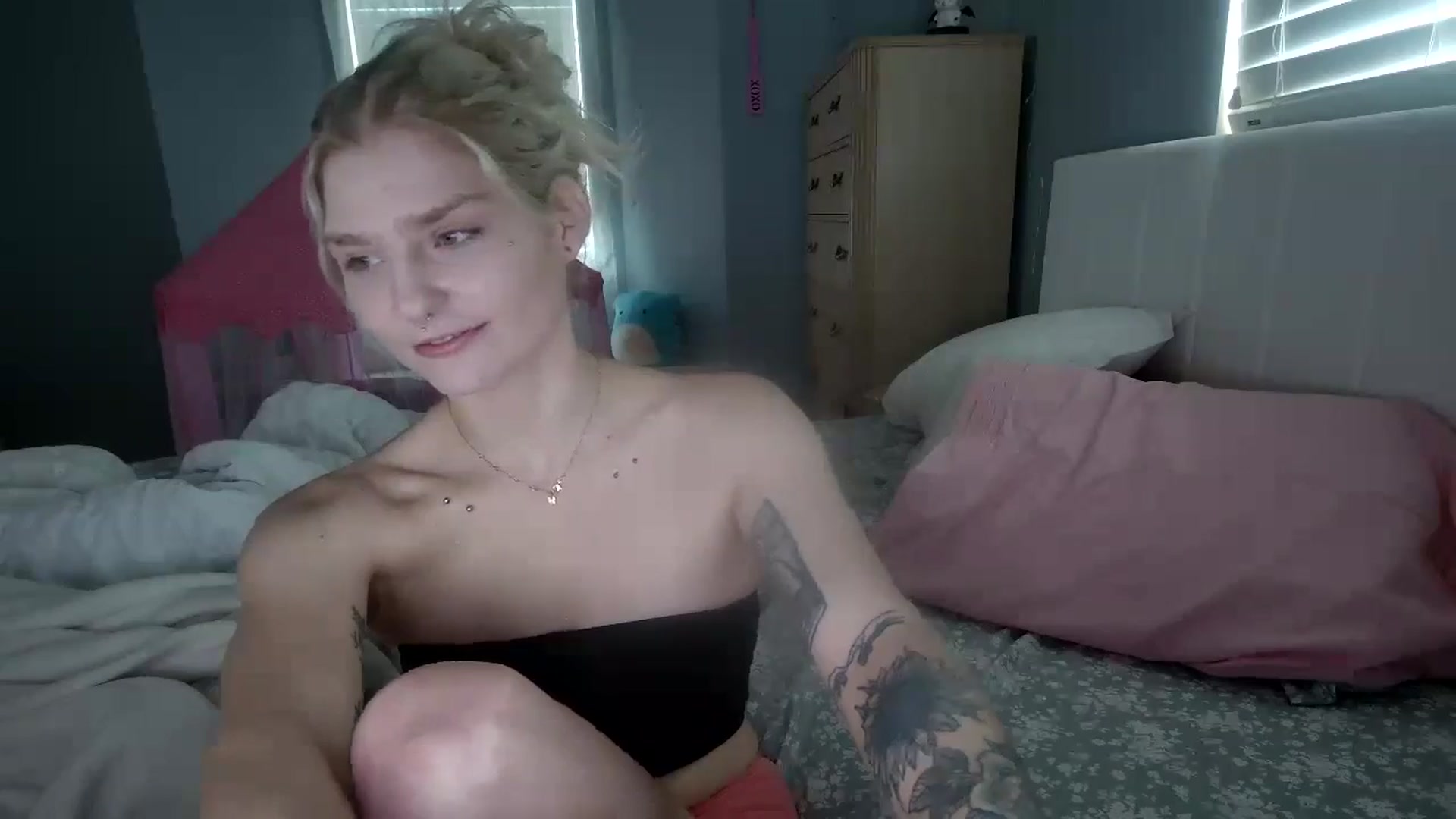 Gallery image thumbnail from DuckChan0's myfreecams stream on, 08/09/2024, 13:58 image 6 of 20